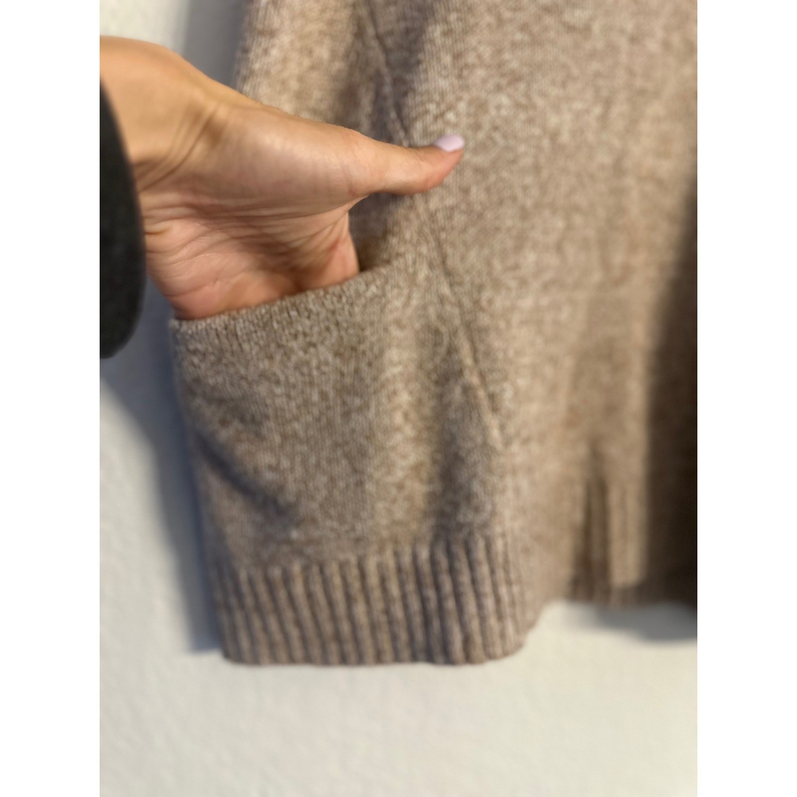 Tan Heathered Knit Sweater Vest with Pockets – V-Neck Boho