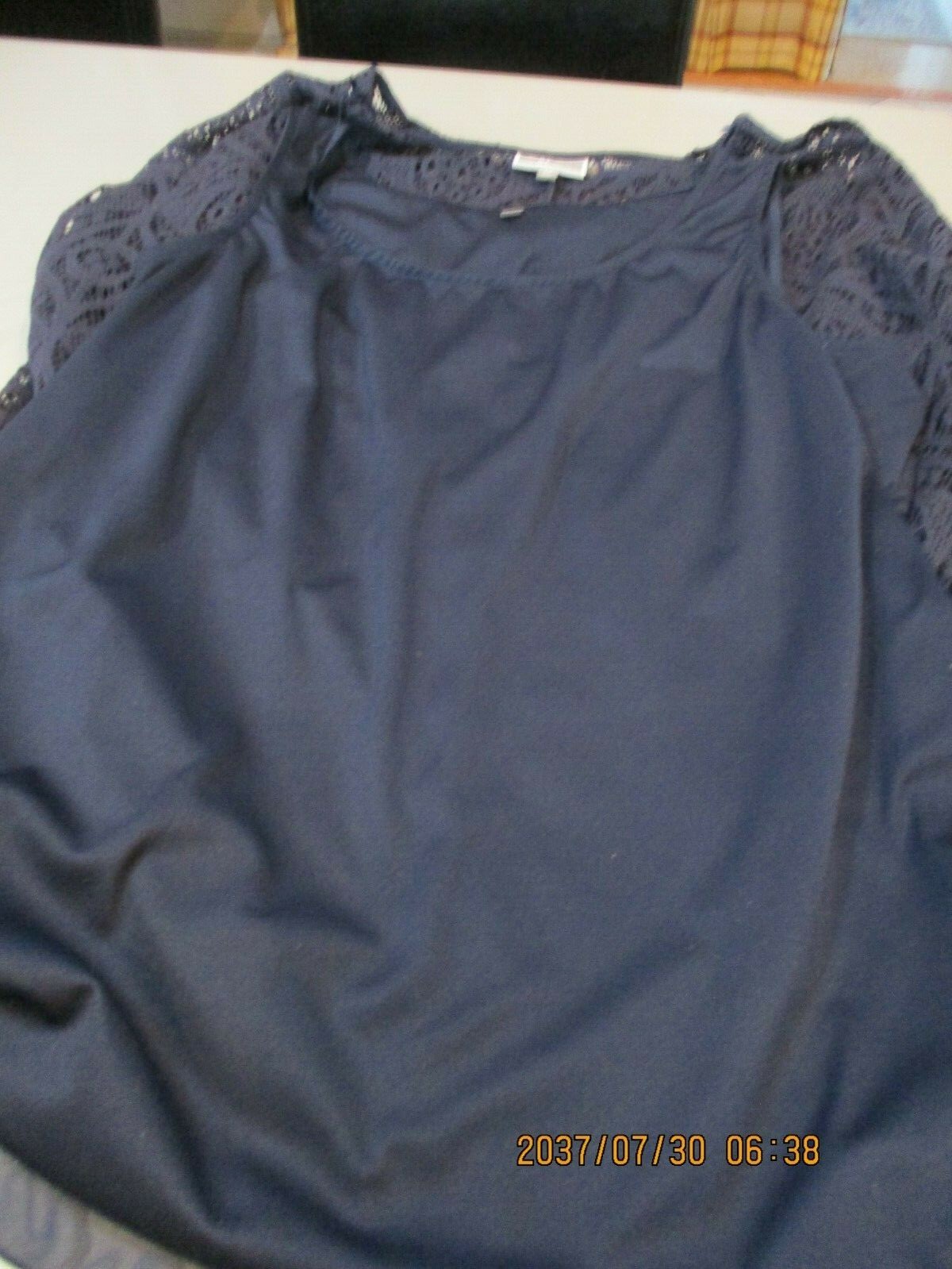 JM Collection Women’s 2 piece Navy blue crochet over blue Jersey tee size 2x