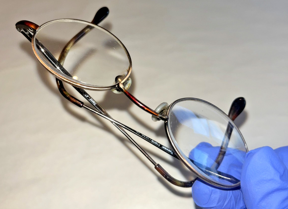 Retro Slim Vintage-Style Oval-Shaped Bronze Finish Metal Frame Glasses