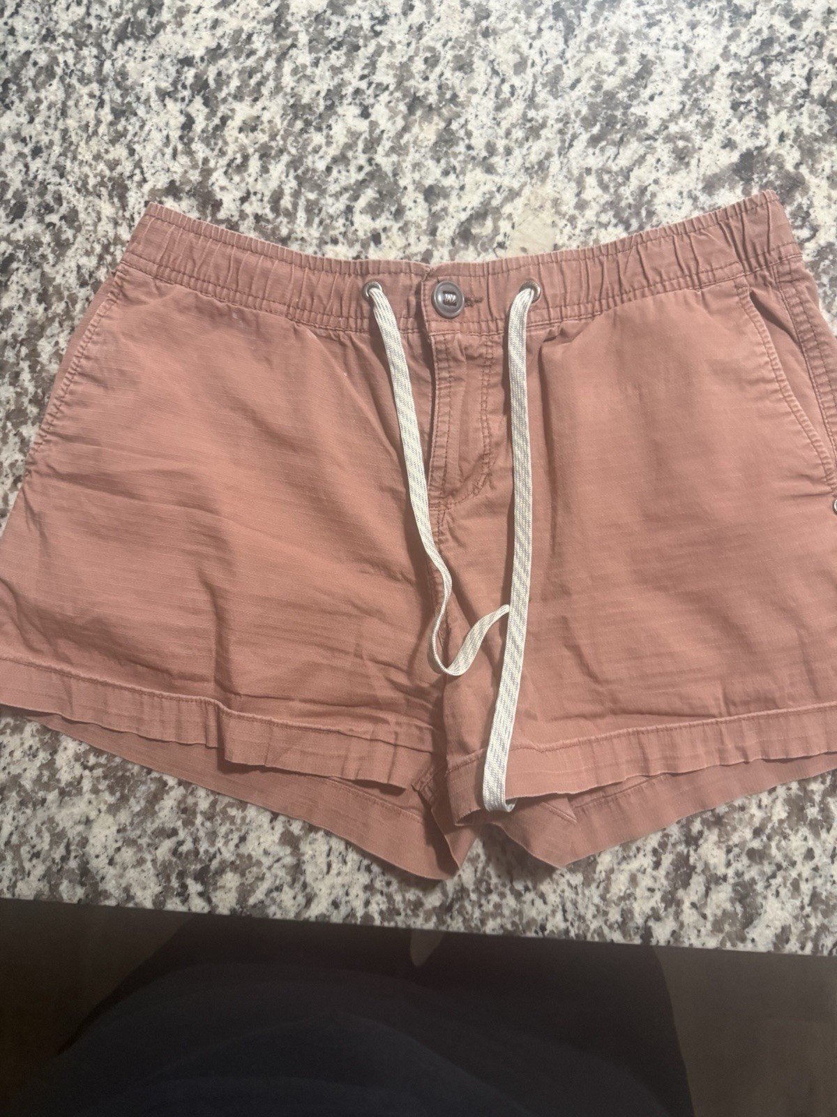 Vuori Mauve Vintage Ripstop Shorts Womens Pull On Elastic Waist Size Small