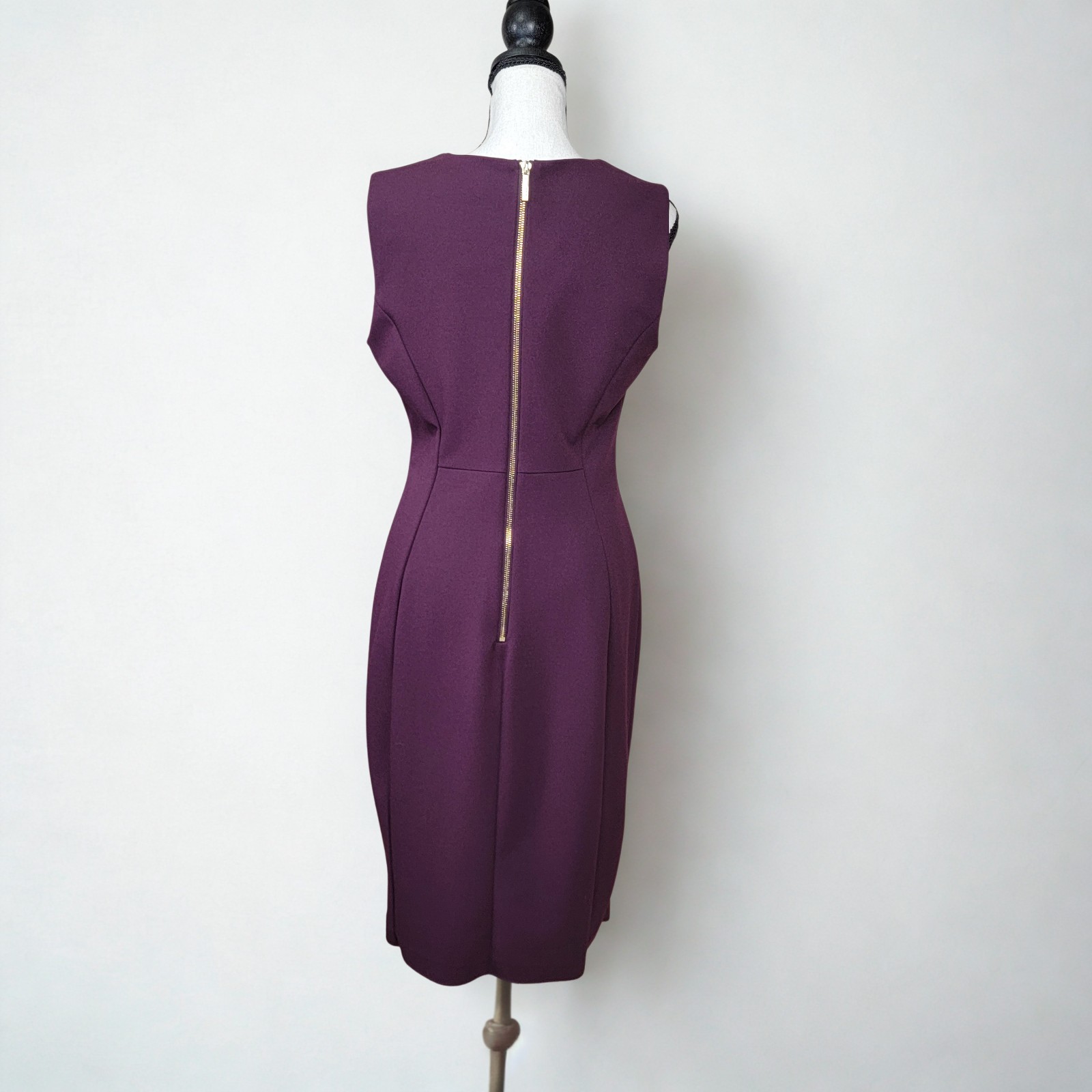 Calvin Klein Purple Sheath Dress Size 8 Sleeveless Knee Stretch Zip Back Bodycon
