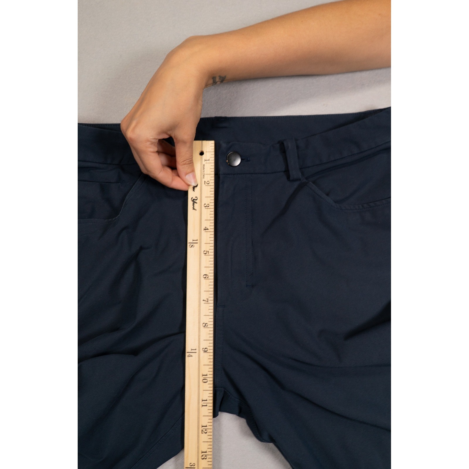Lululemon Men ABC Pant 32 Navy Blue Stretch Performance Casual Golf Travel Pants