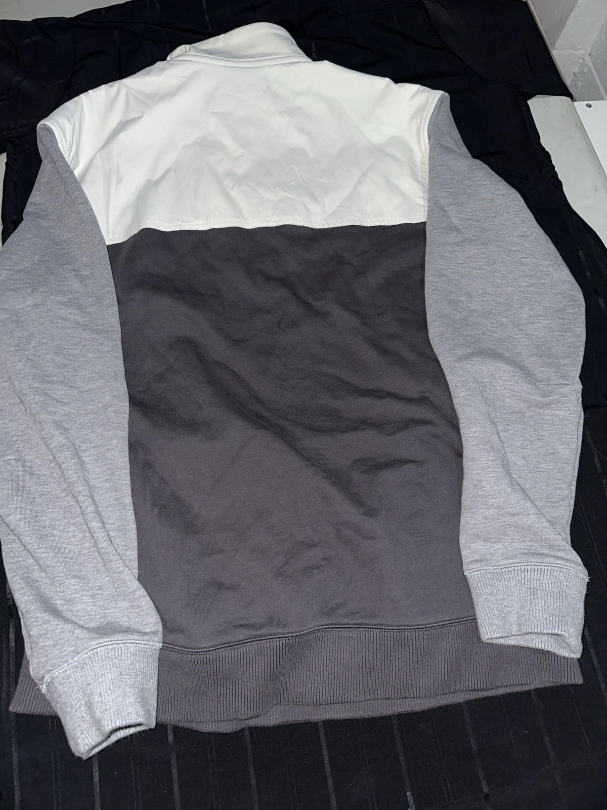 Wilson Mens Medium Quarter Zip Sweatshirt Colorblock Gray White Black Pullover M