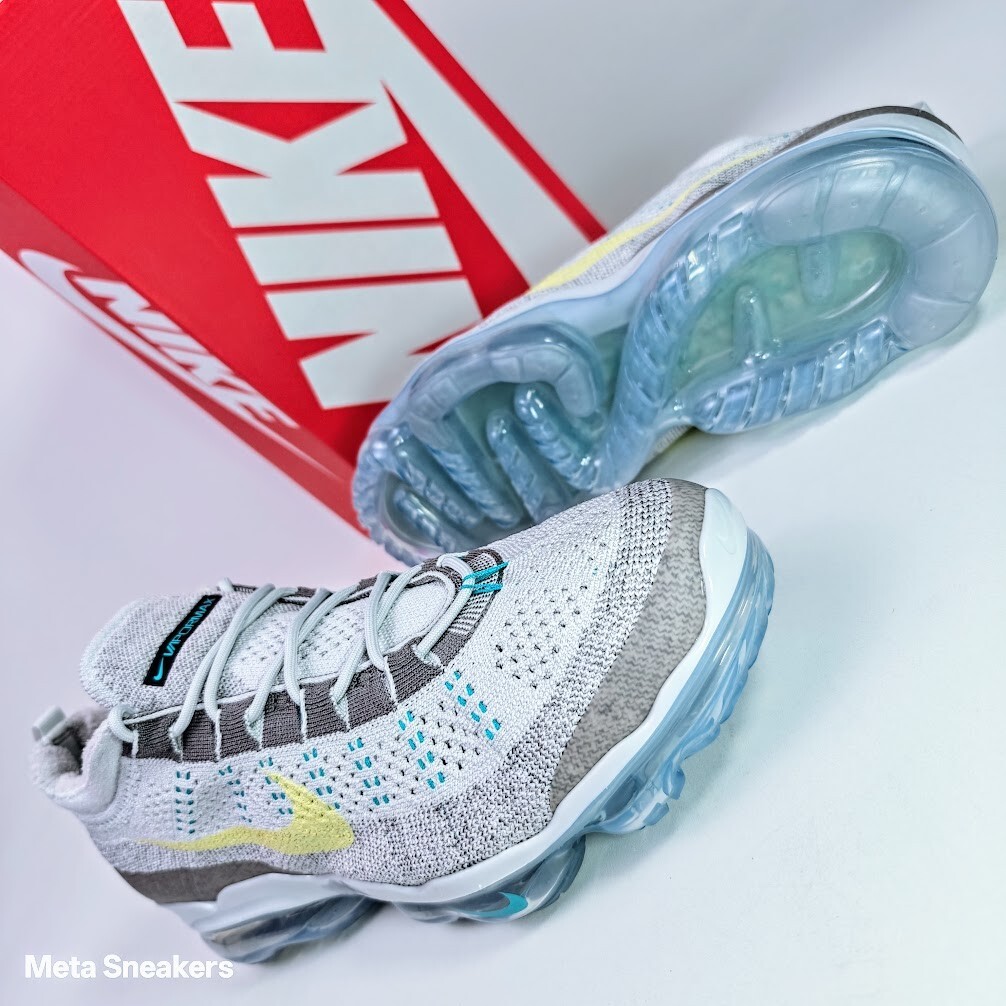 Nike VaporMax US 13 Men White Blue Yellow Grey Run Knit Lifestyle DV1678 011 NIB