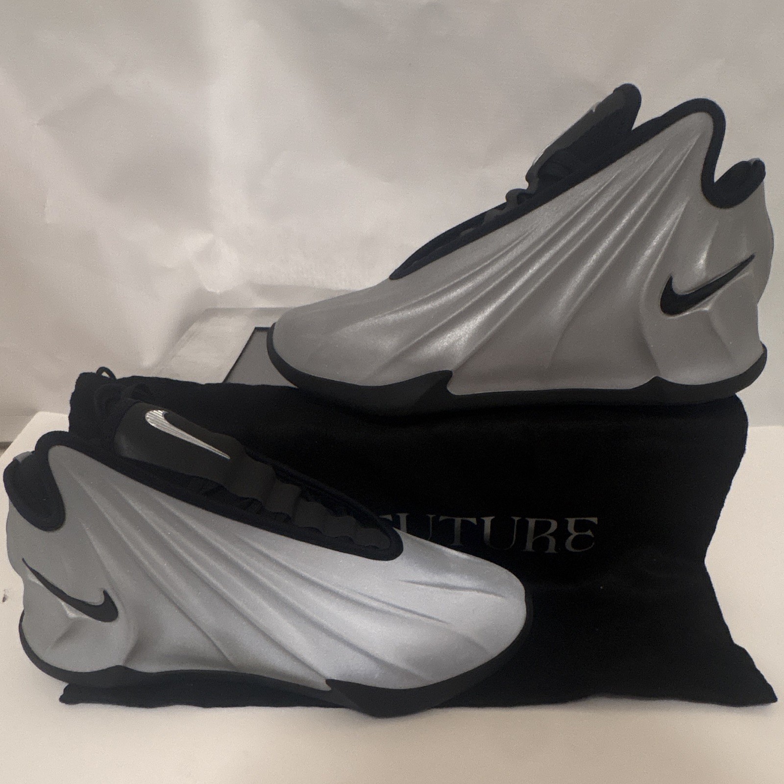 Nike GT Future Metallic Silver/Black/White Men’s Size 7.5 FZ5590-002 BRAND NEW