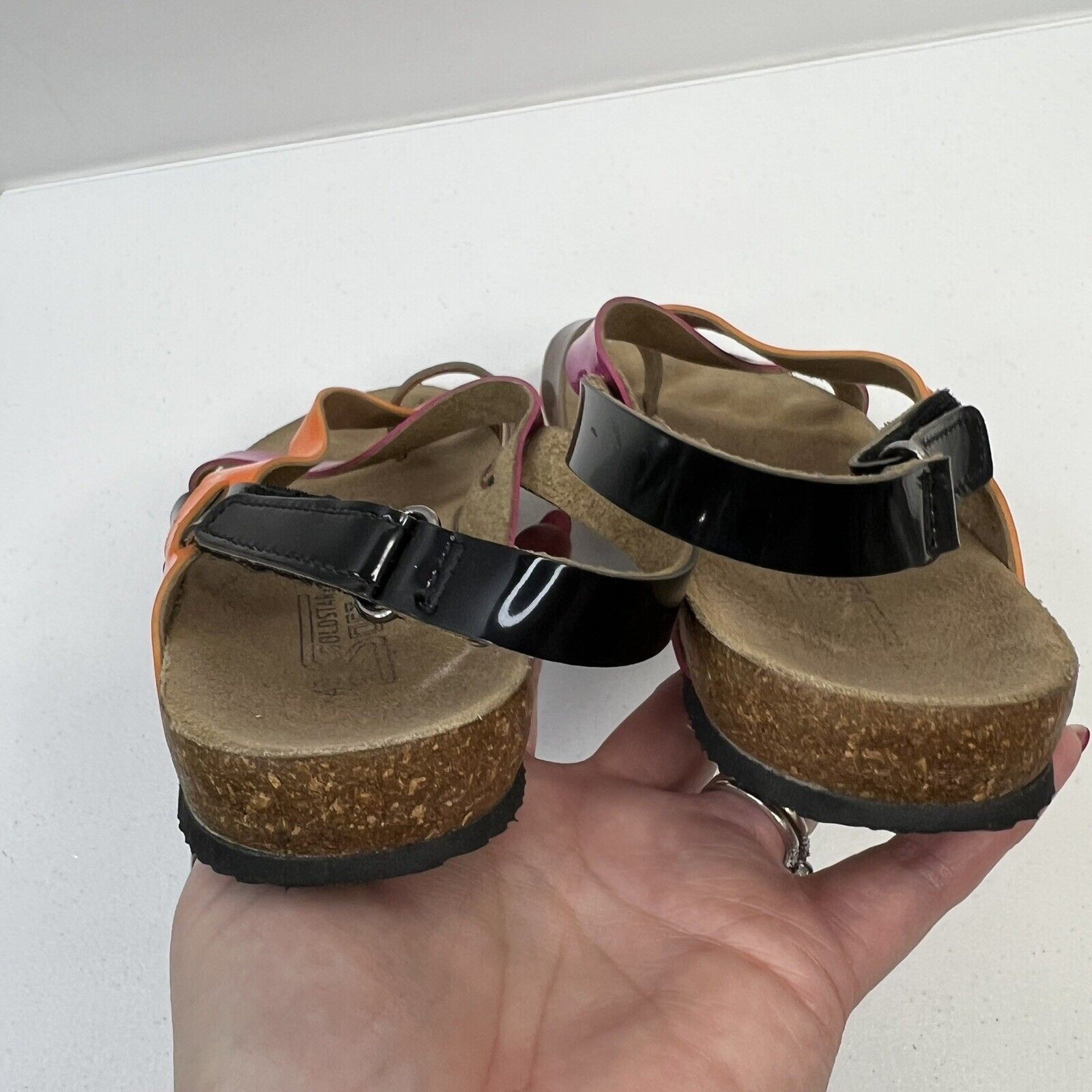 Rafting Goldstar Size 40 9.5 Sandal Soft Footbed Patent Micro Leather Strappy