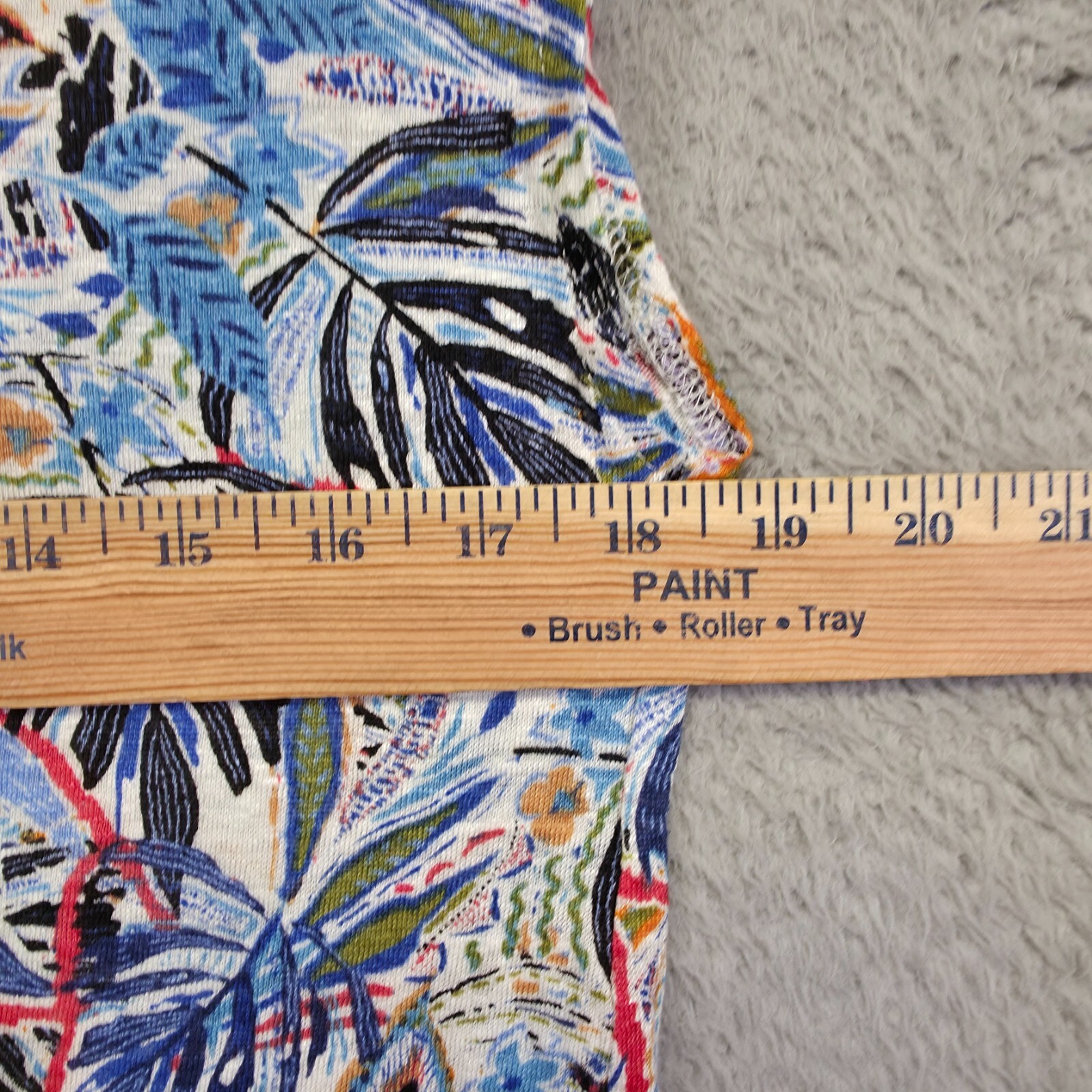 C&C California Top Womens M Blue Button Down Back Linen Floral Tropical Coastal