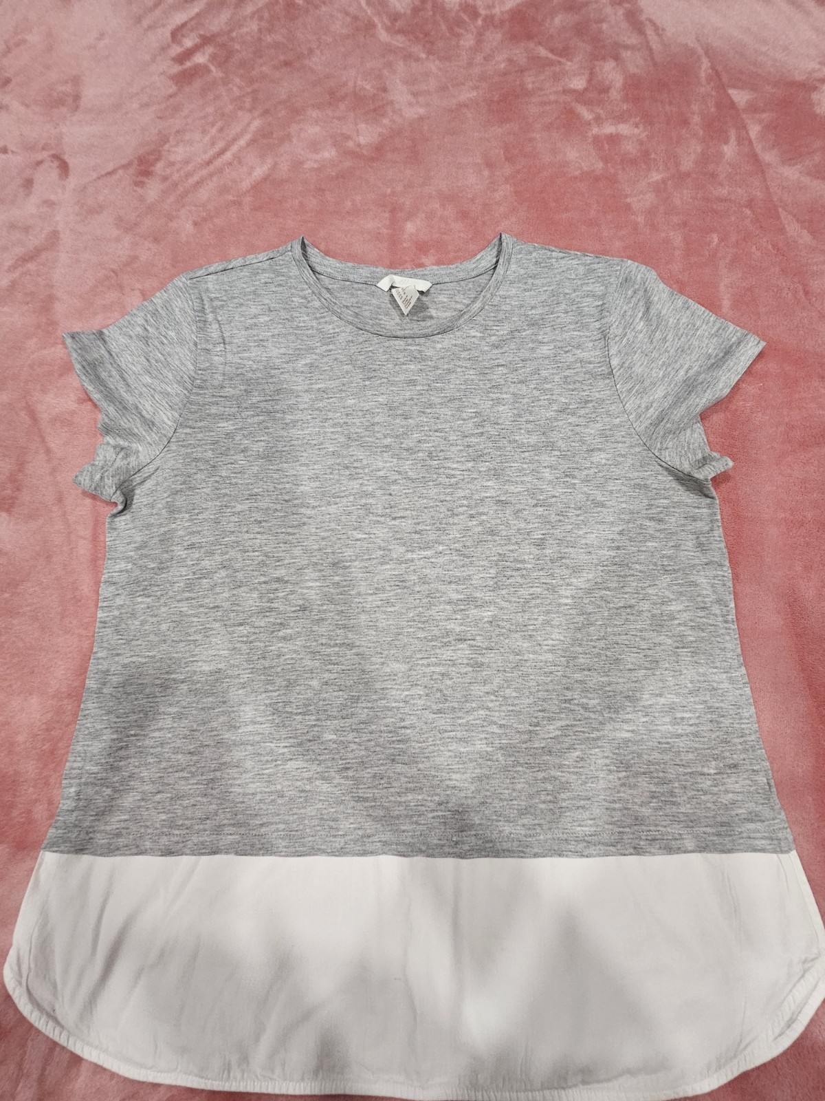 H&M Women’s Gray White Solid Layered Hem Round Neck Short Sleeve T-Shirt M