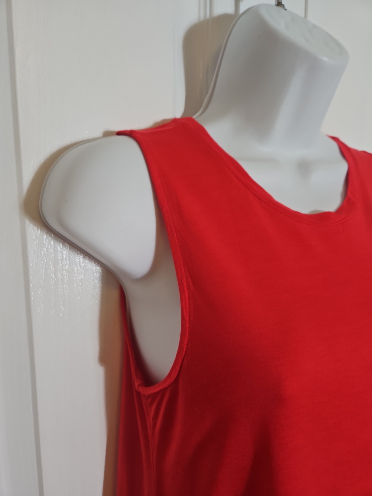 LOFT Tiered Coral Chiffon Sheer Bottom Sleeveless Top Womens Size Small