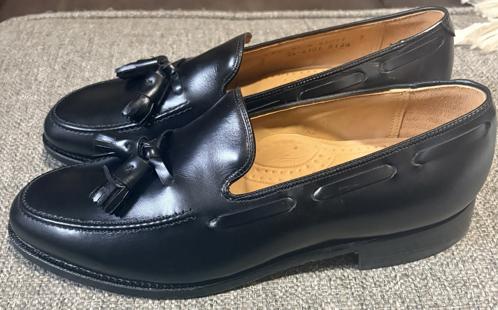 Vtg Johnston & Murphy Aristocraft Black Tassel Loafers D/B USA Trampoline Sole.