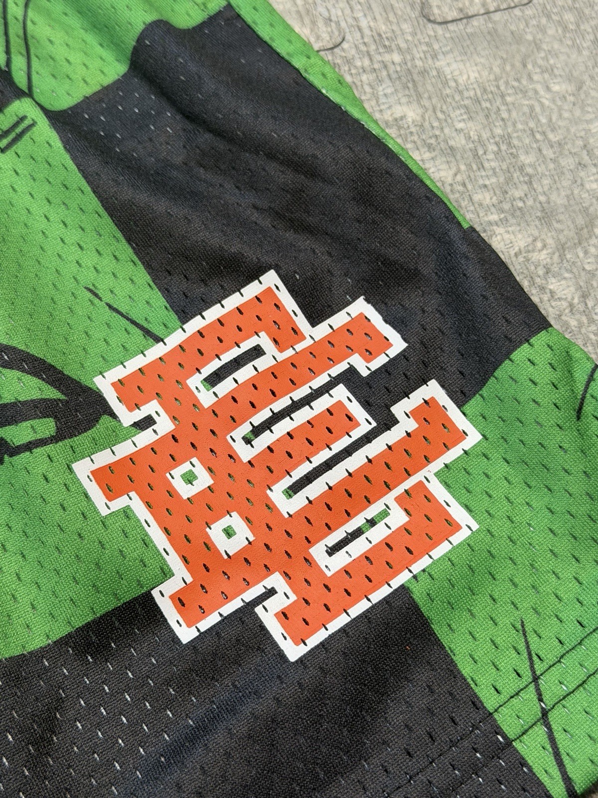 Size Medium – Eric Emanuel x Matty Boy EE Shorts 99 Eyes Slime Orange, Authentic