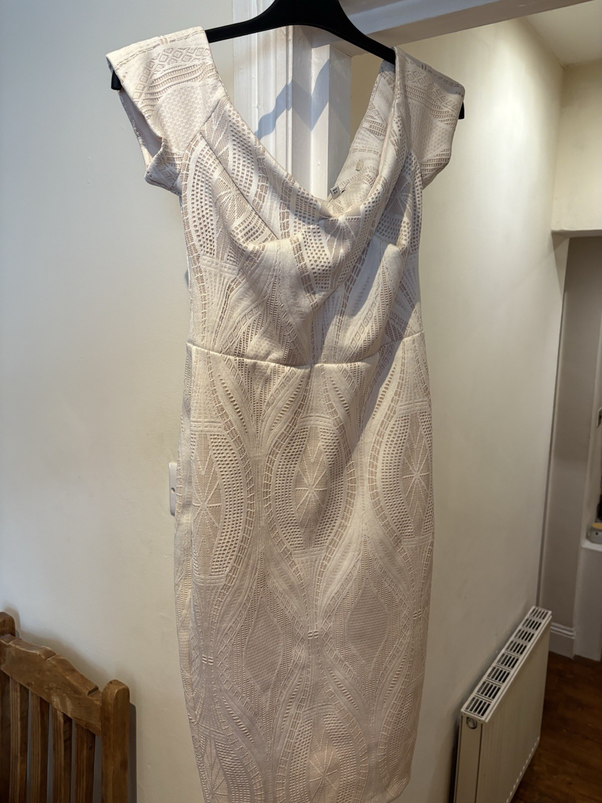 Women’s Cream River Island Dress Size 8 Good Condition Ideal For A Function