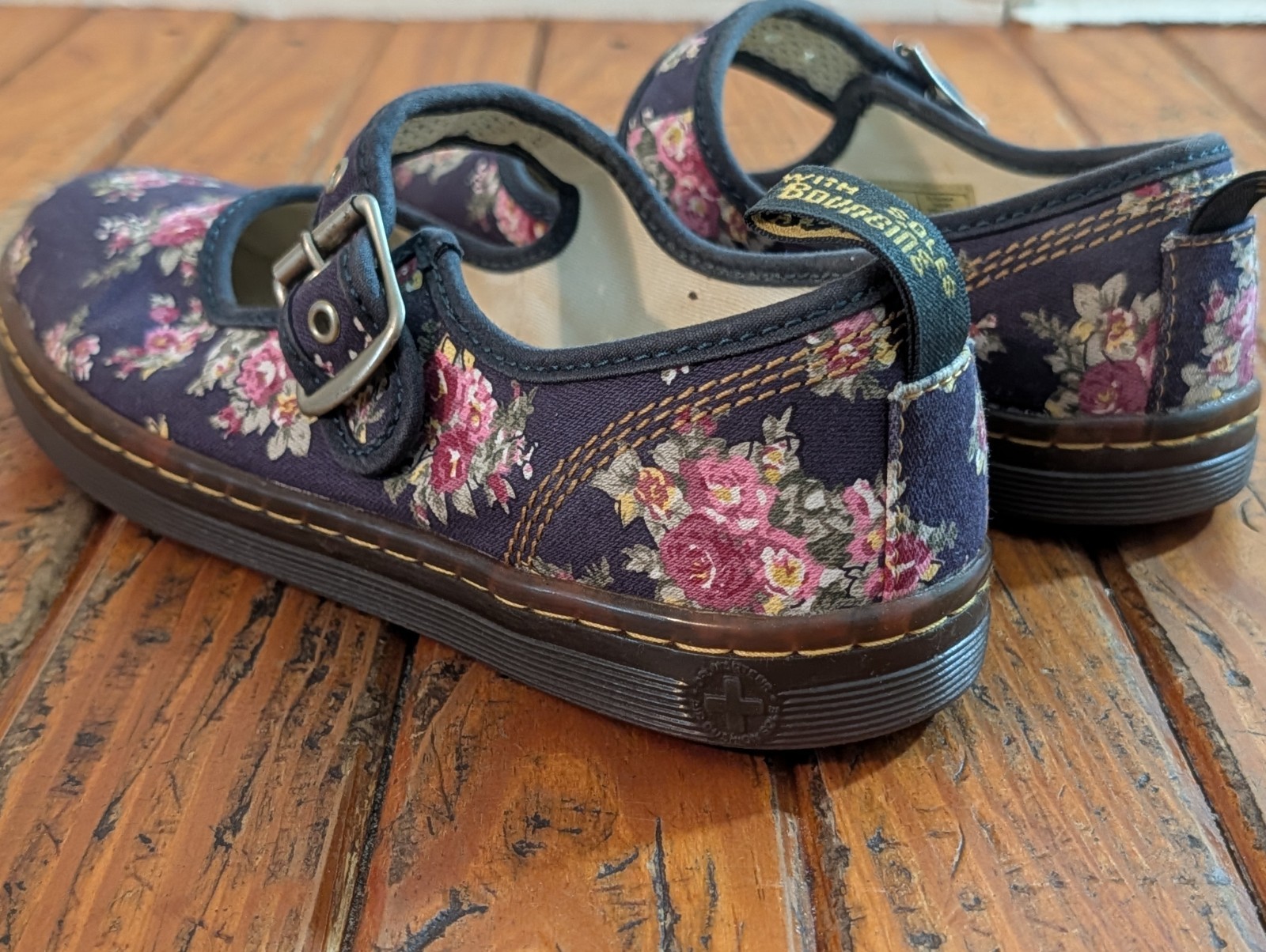 Dr. Martens Carnaby Floral Mary Jane Shoes Women’s 7 EU 38 Canvas Mary Janes Y2K