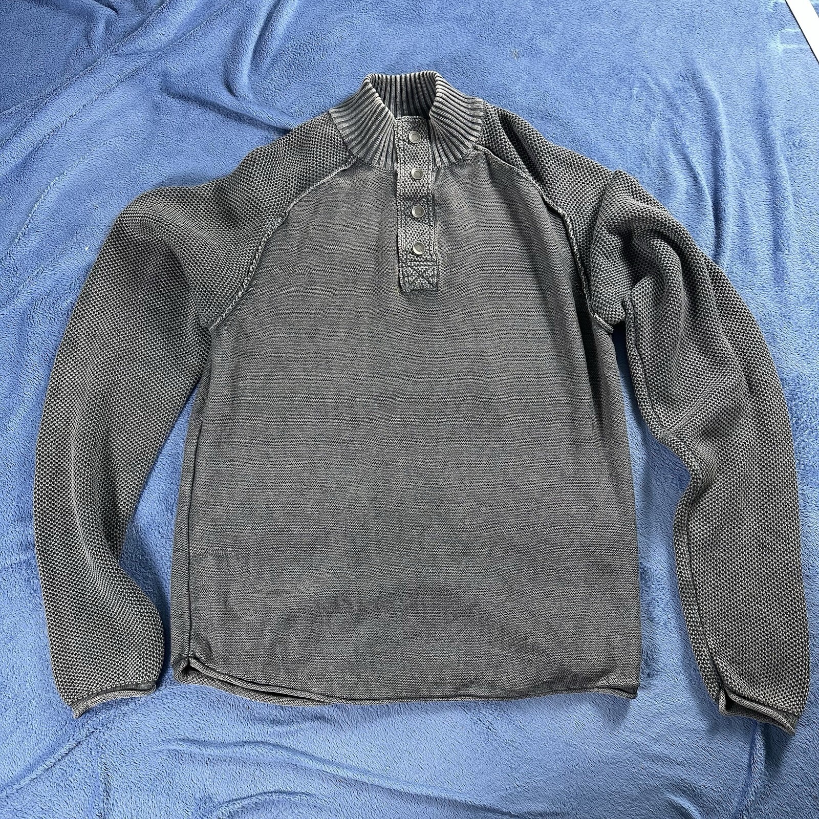 BKE Henley Pullover Sweater Mens Extra Large XL Gray Athletic Fit Button