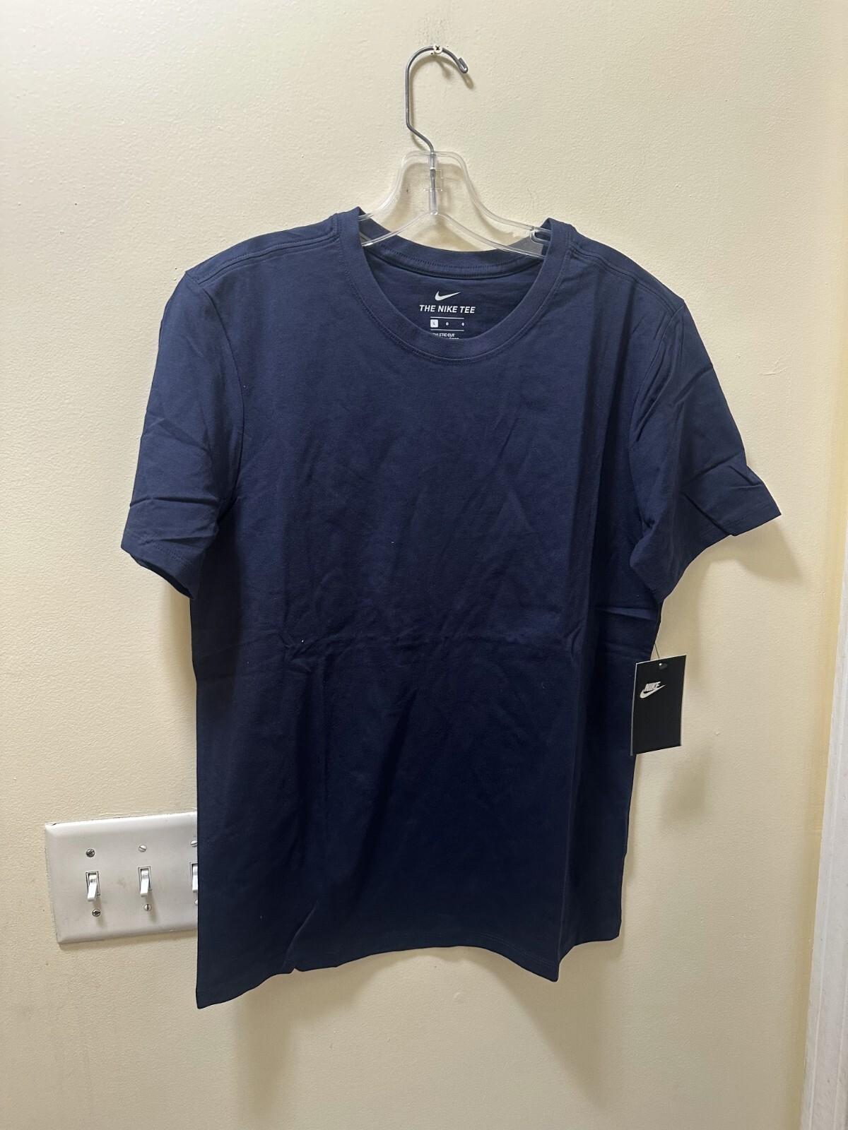 Nike The Original Core Tee Men’s Athletic Cut Short Sleeve Shirt Cotton Sz L N67