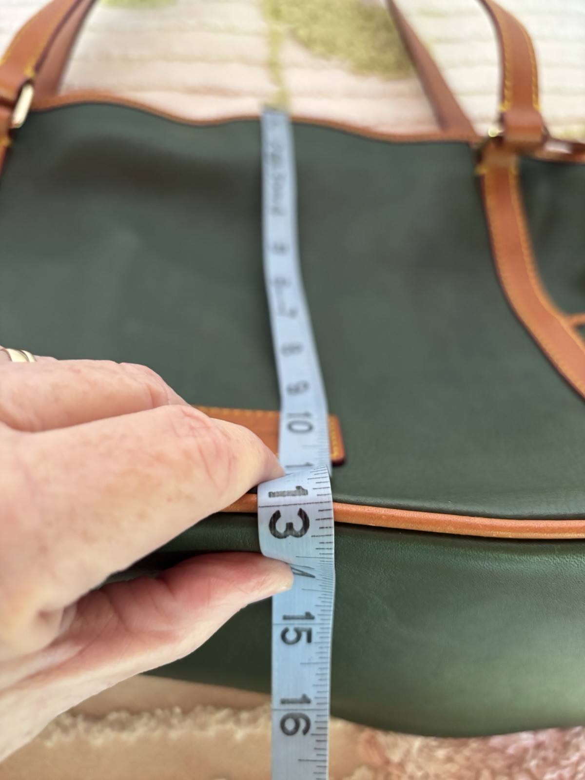Dooney & Bourke All Weather Leather Shoulder Bag Green Pebbled Leather *MINT COA
