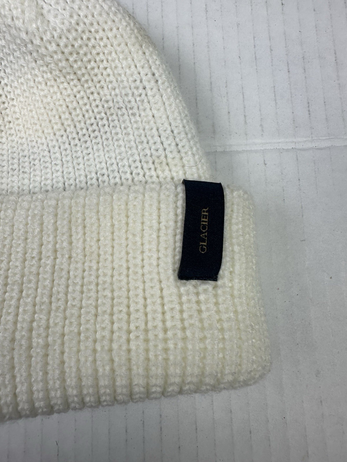 NWT Pendleton Glacier National Park Striped Beanie Stain See Picture