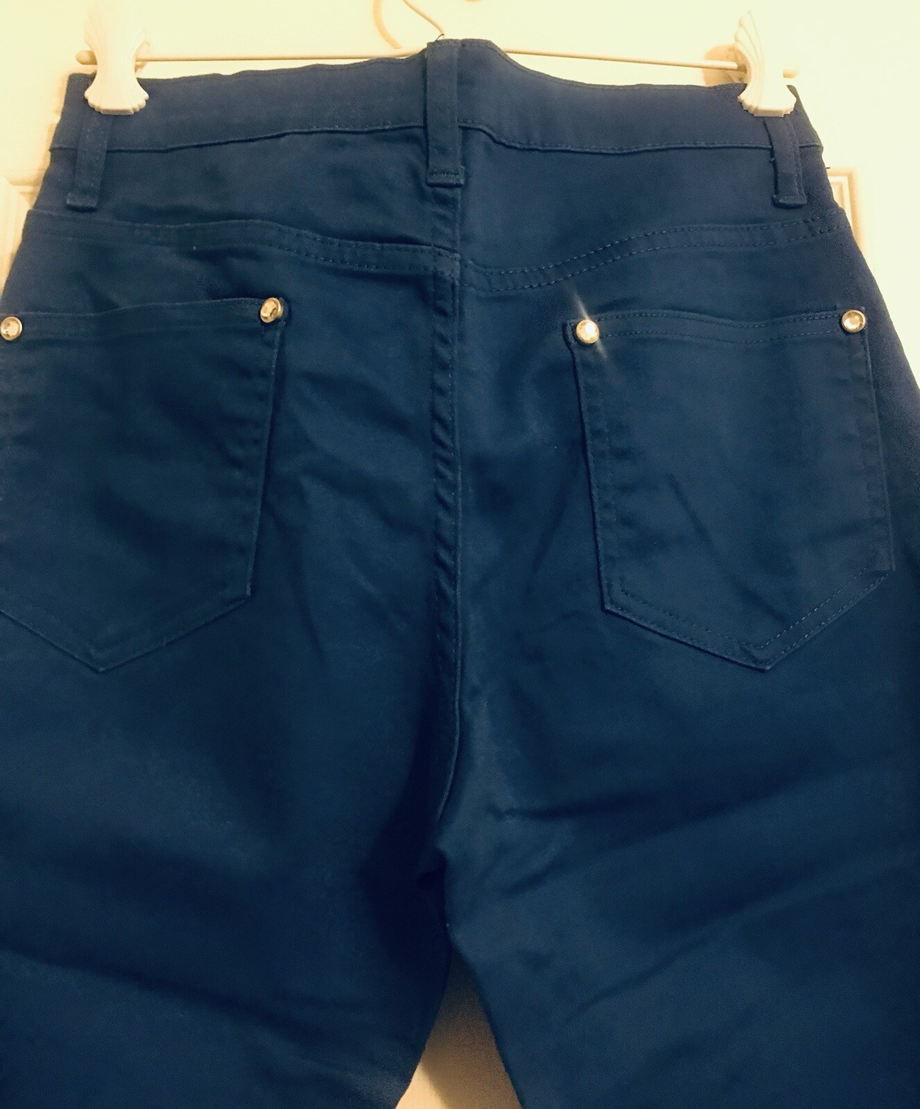VENUS WOMENS SIZE 6 BLUE CAPRI PANTS with Button Rhinestone & pocket accents