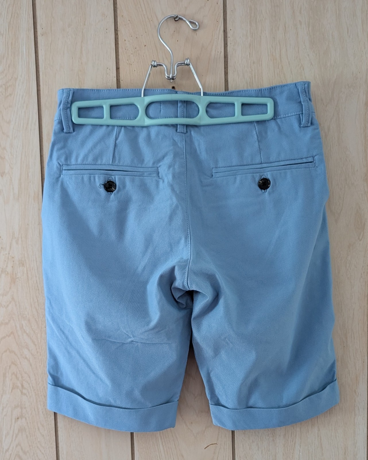 Gingtto Men’s Skinny Fit Stretch Cuffed Leg Shorts in Coastal Blue Size 28 NWT