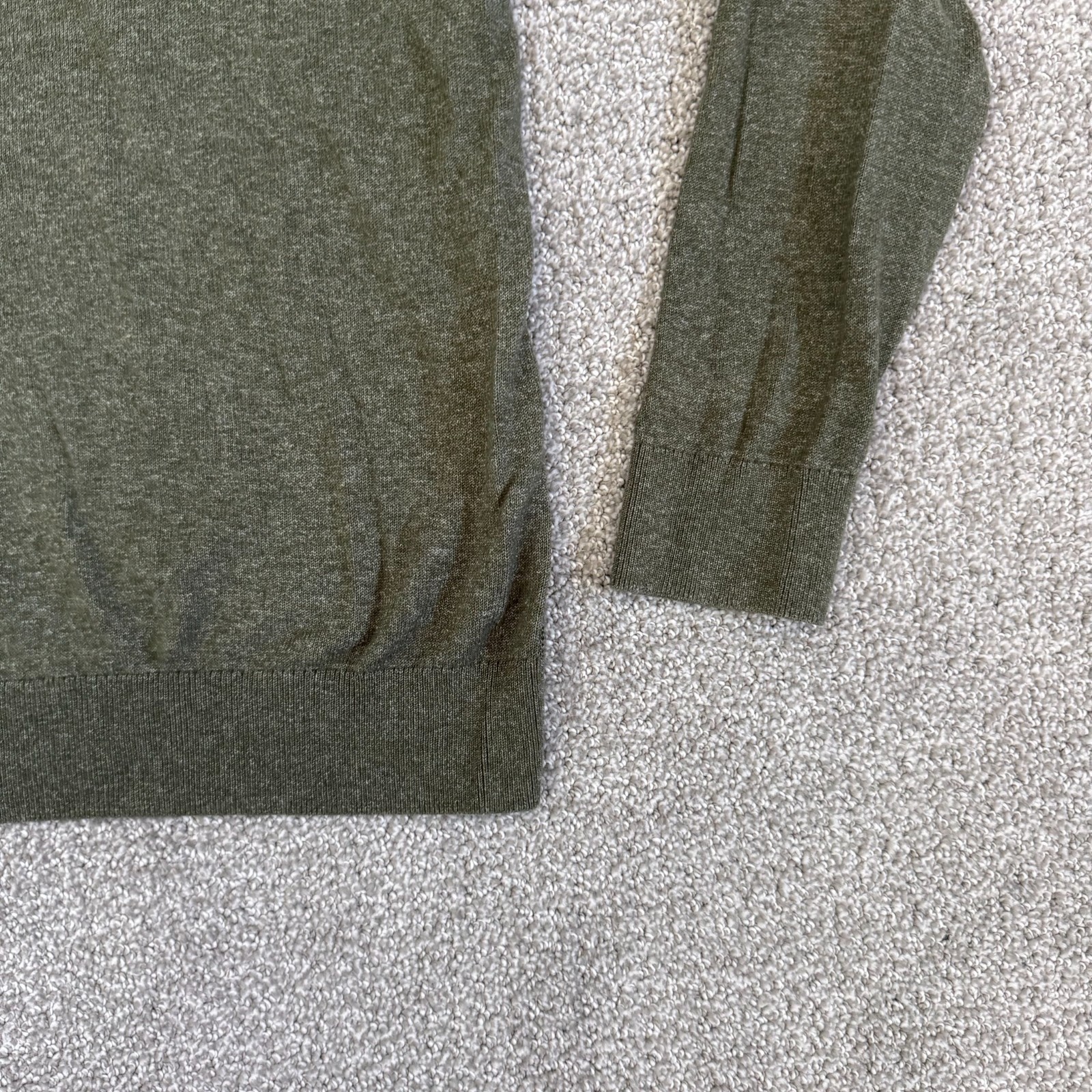 Lot of 2 Banana Republic Heather Cotton Yarn V-Neck Sweaters Men’s L Blue Green