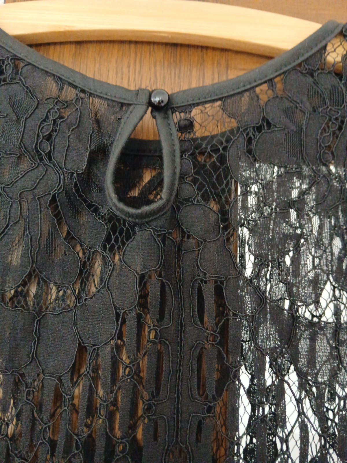 Gorgeous On Trend Black Sheer lacey boho cropped top 10-12 holiday/festival