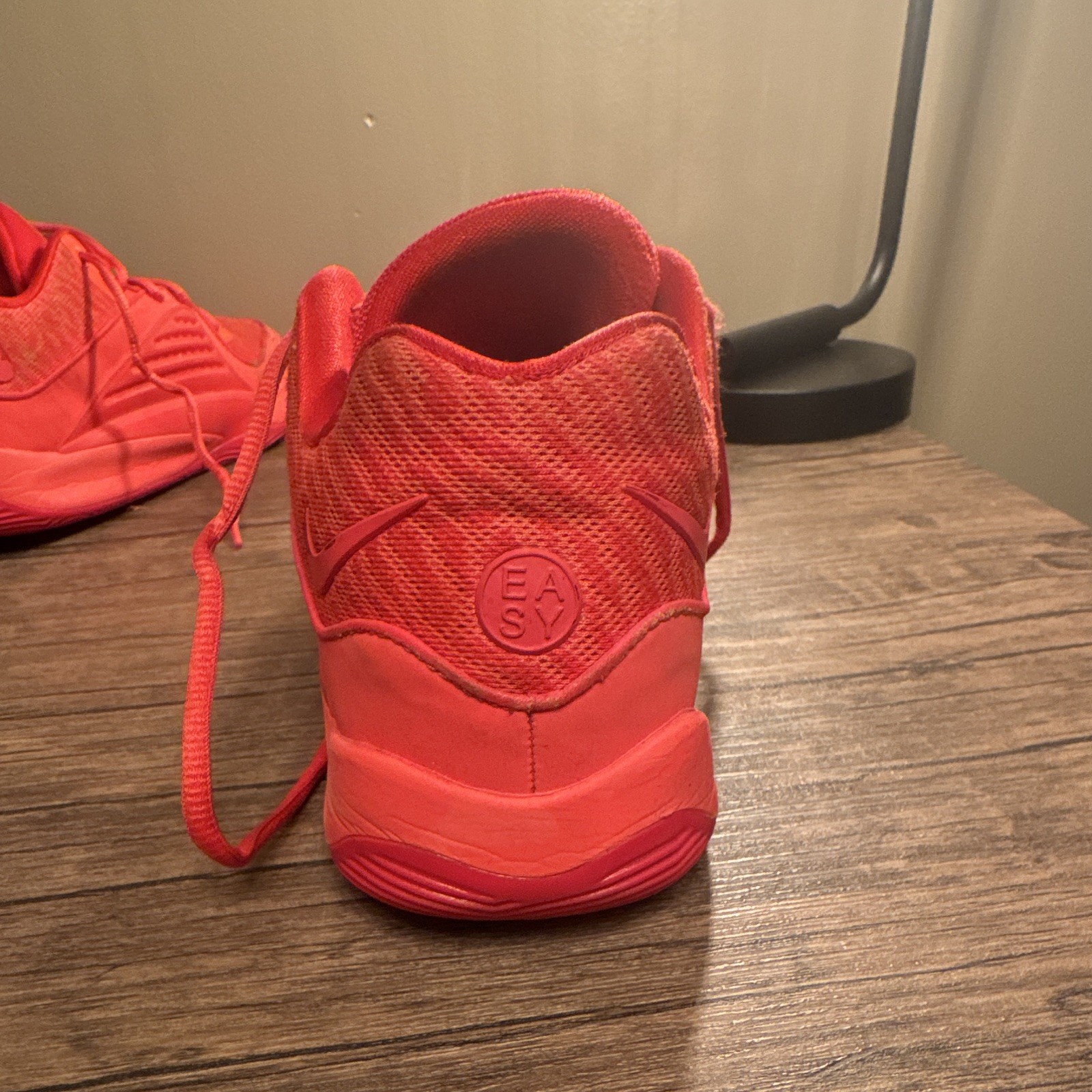 SIZE 10 KD 16 Red Basketball Shoe
