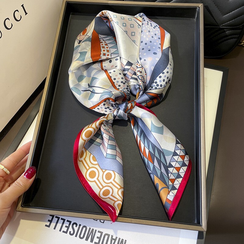 100% Mulberry Silk 27″ Square Scarf Women Fashion Blue Neckerchief Wrap Bandana