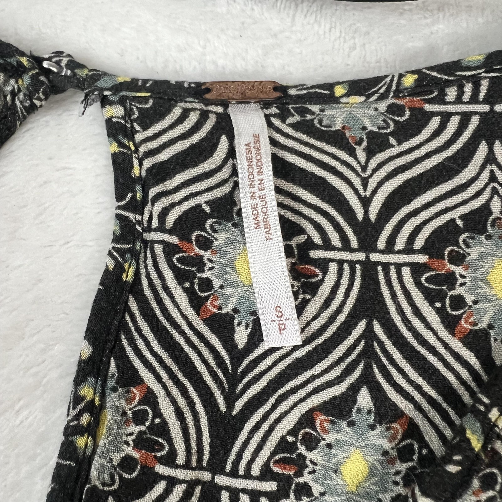 Free People Boho Tunic Womens Small Black Print Long Sleeve Keyhole Top