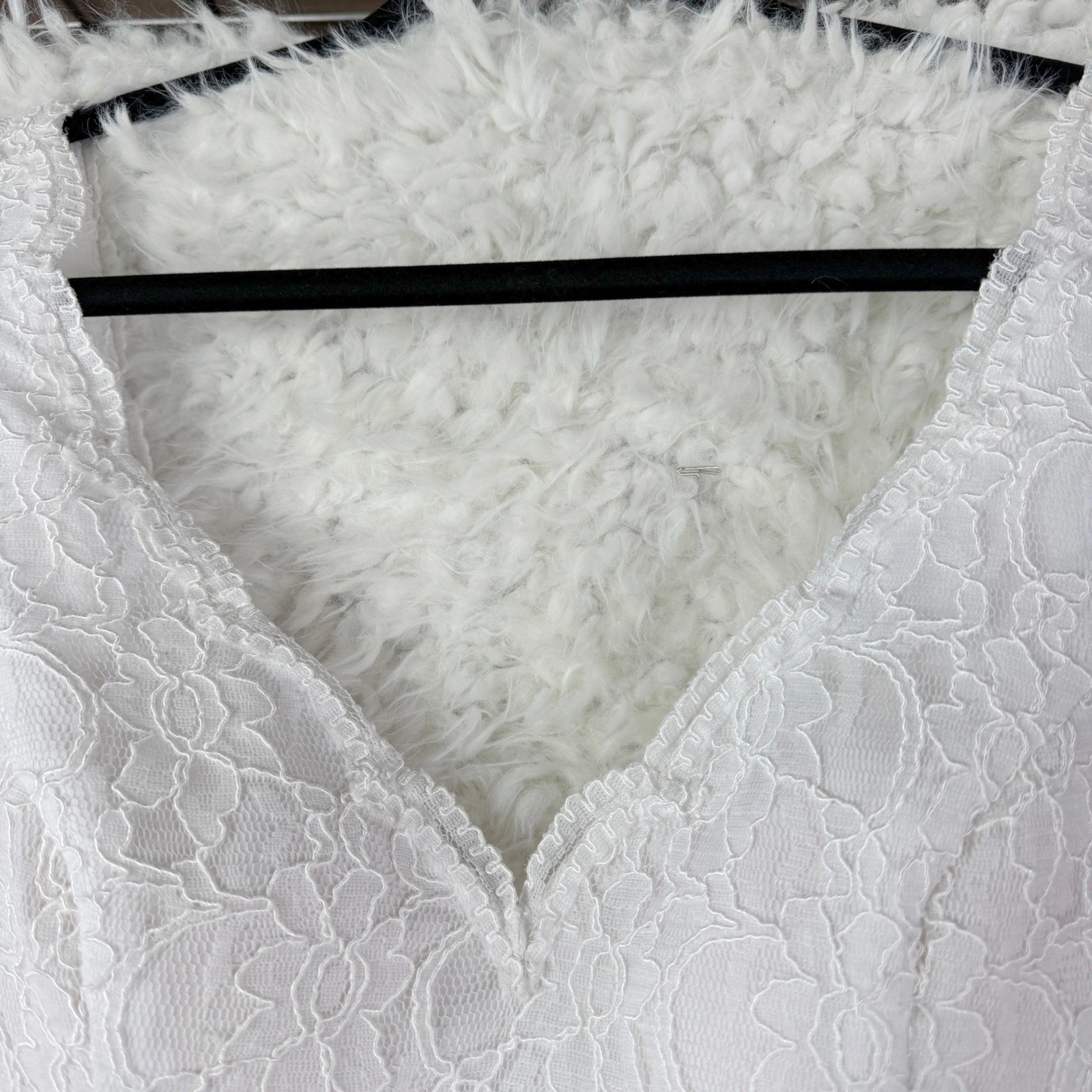 Mori Lee Madeline Gardiner Wedding Dress Lace Beaded Belt V Neck Sleeveless 10
