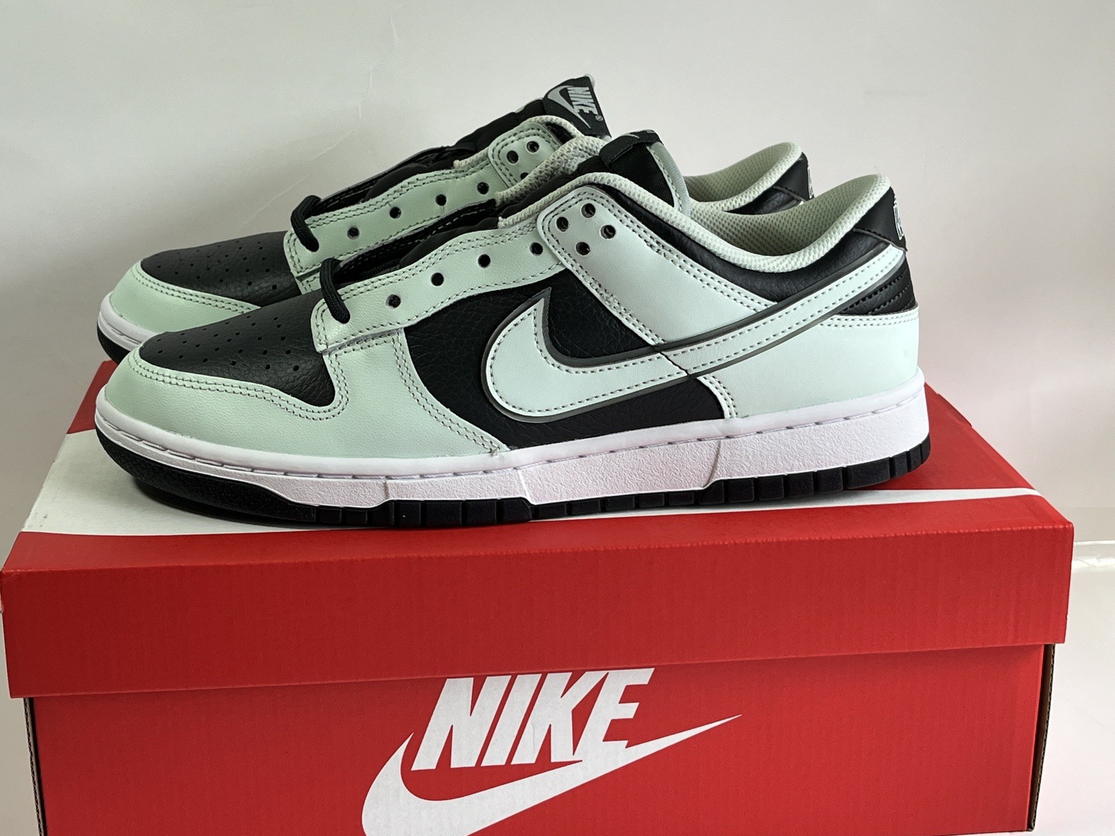 Nike Dunk Low Dark Smoke Grey Barely Green Black Shoes FZ1670-001 Mens Size 9.5