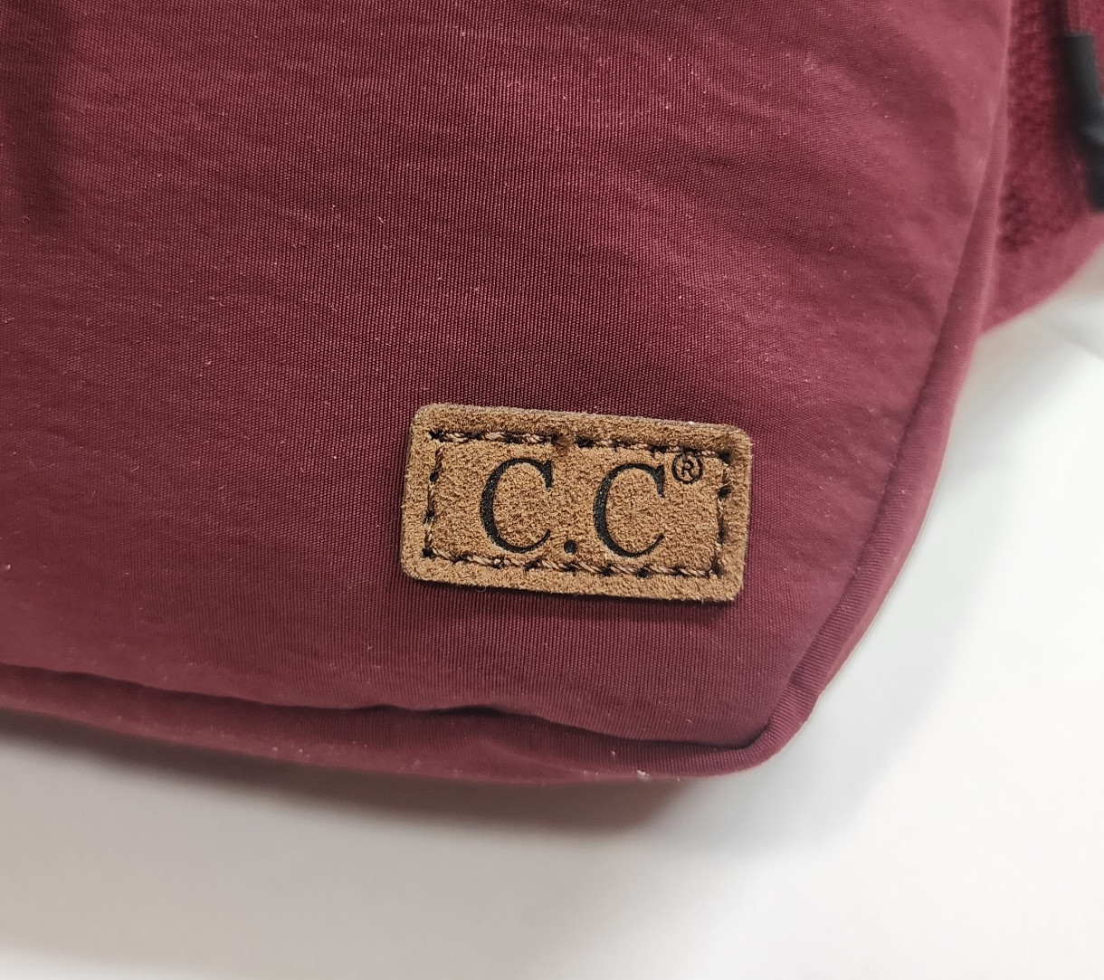 C.C Everyday Solid Color Zipper Cross Body Belt Bag Fanny Pack Burgundy EUC