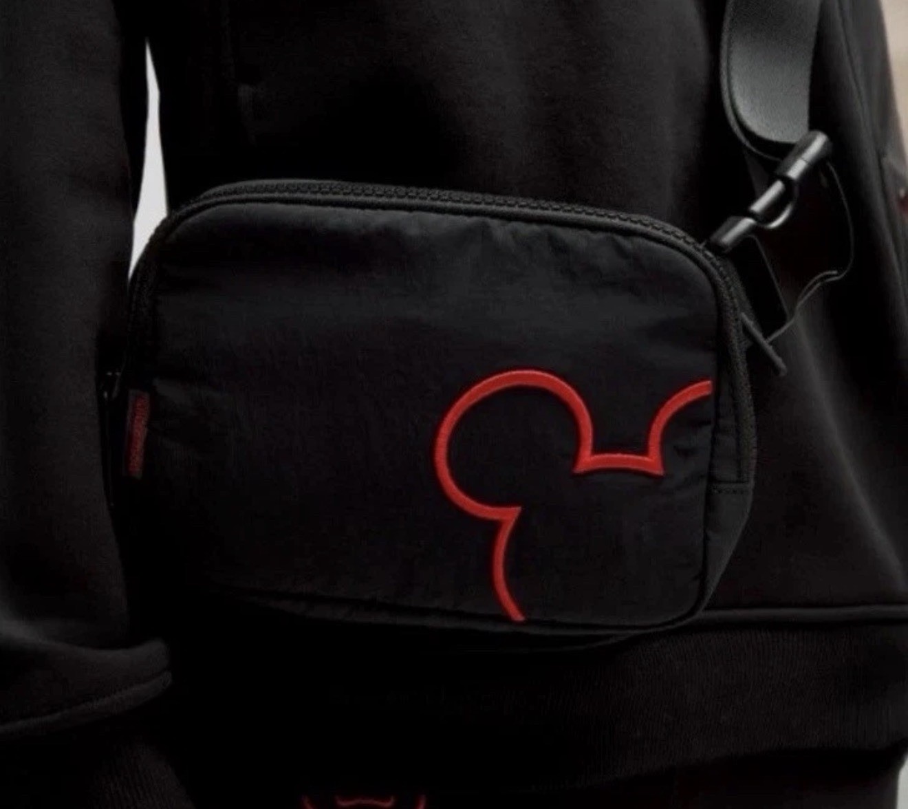 NWT Lululemon X Disney 1L Everywhere Belt Bag Mickey Outline Graphic Retired