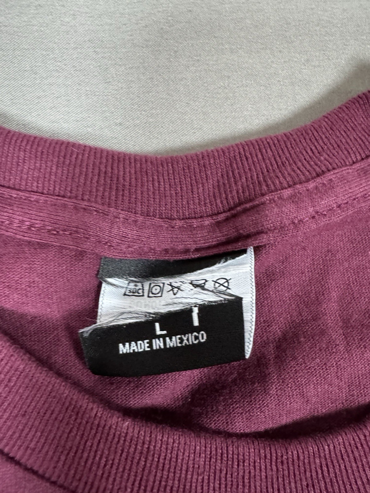 Rare Stussy Chapter Singapore Cut Tag Maroon Men’s Graphic T Shirt Size L