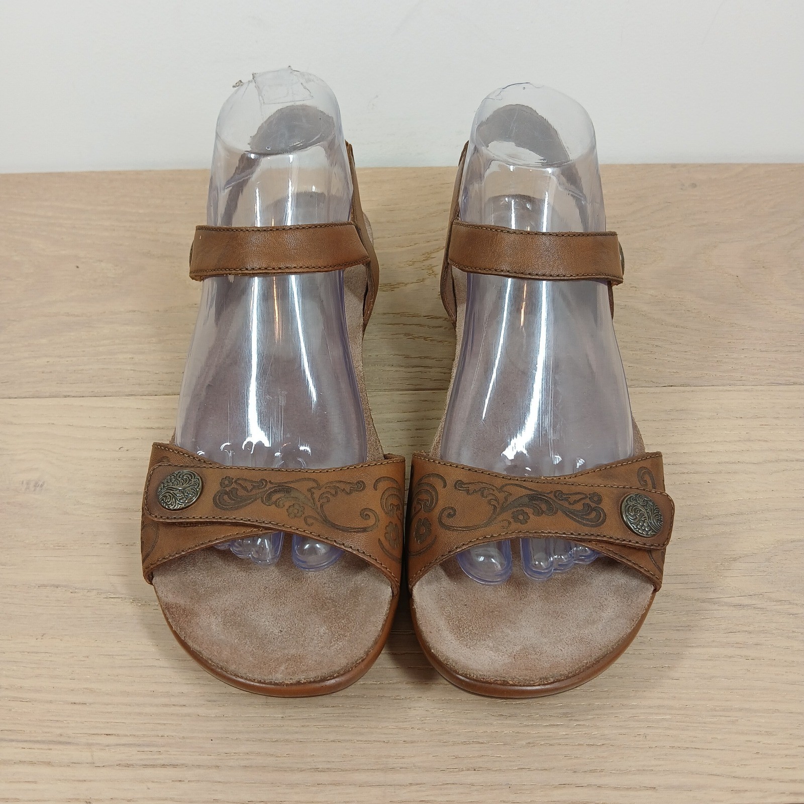 Dansko Wedge Sandals Women’s 9.5 Reece Tan Brown Leather Floral Laser Cut
