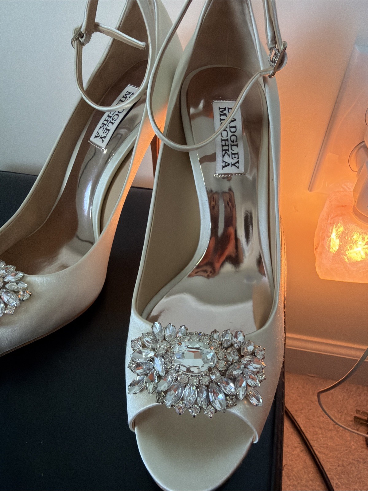badgley mischka Wedding Heel shoes 7.5 Bedazzling