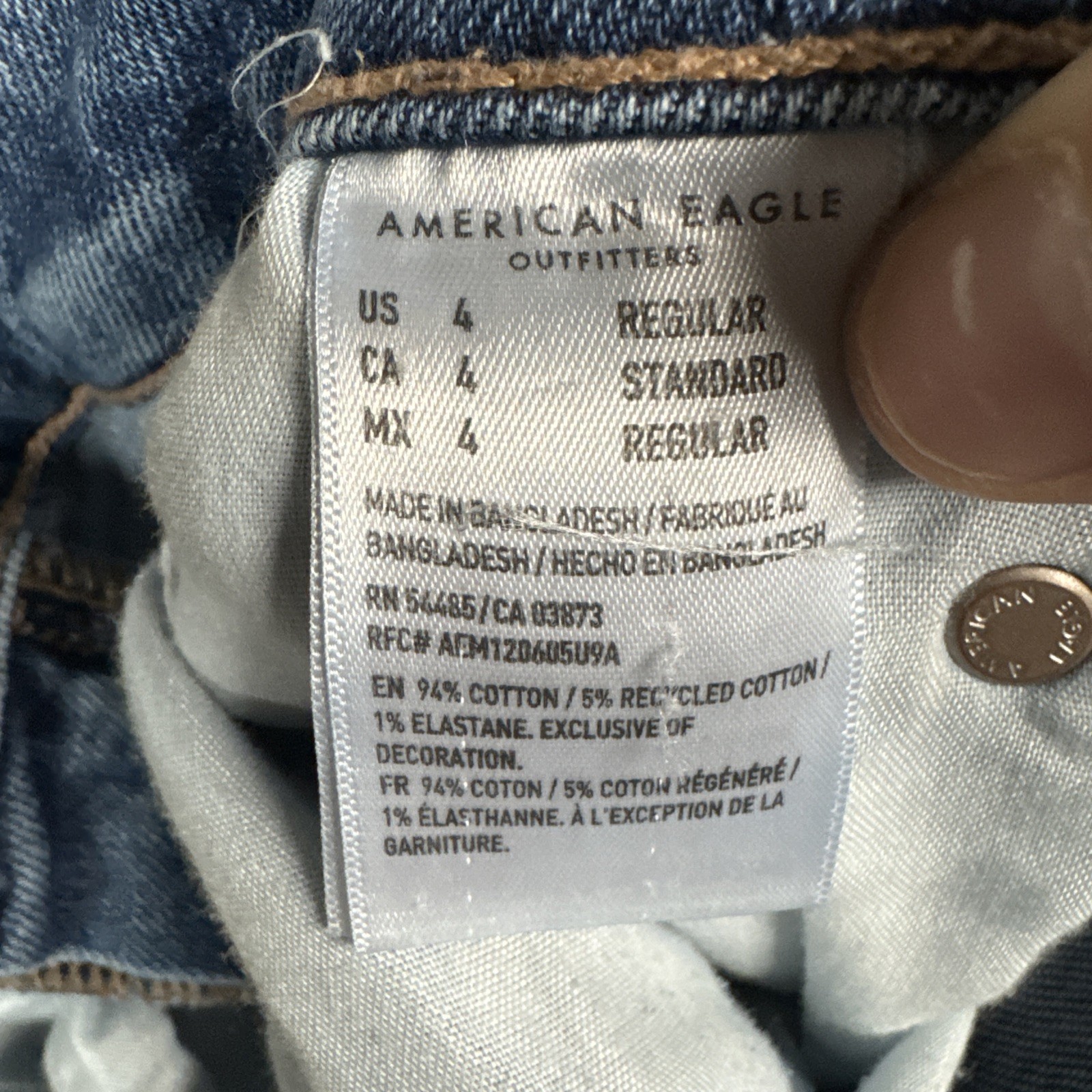 American Eagle Jeans Womens 4 Blue 90’s Straight Distressed Denim Cotton Blend