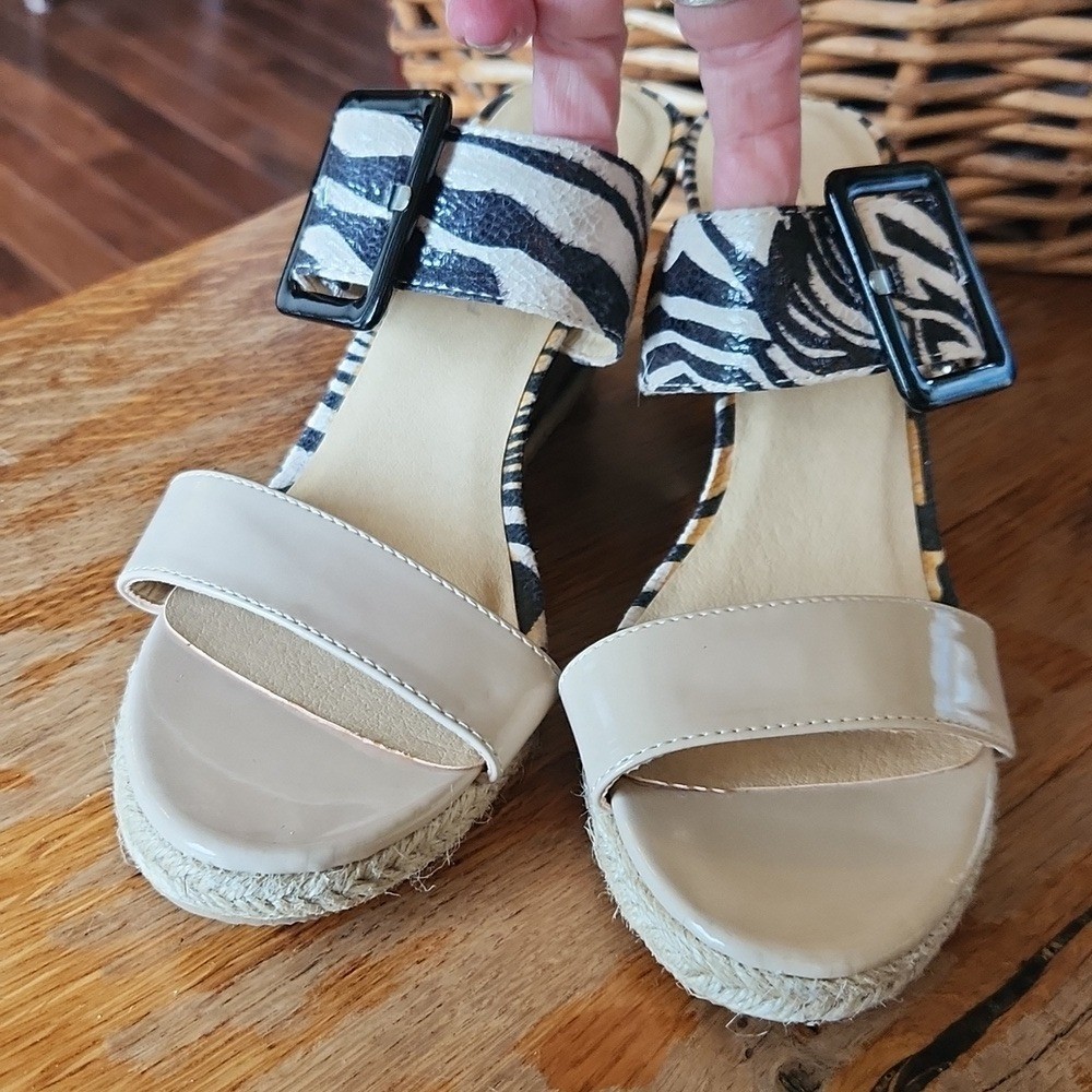 CL by Laundry Taylor Zebra Slide wedge heel Patten Leather Sz 7.5