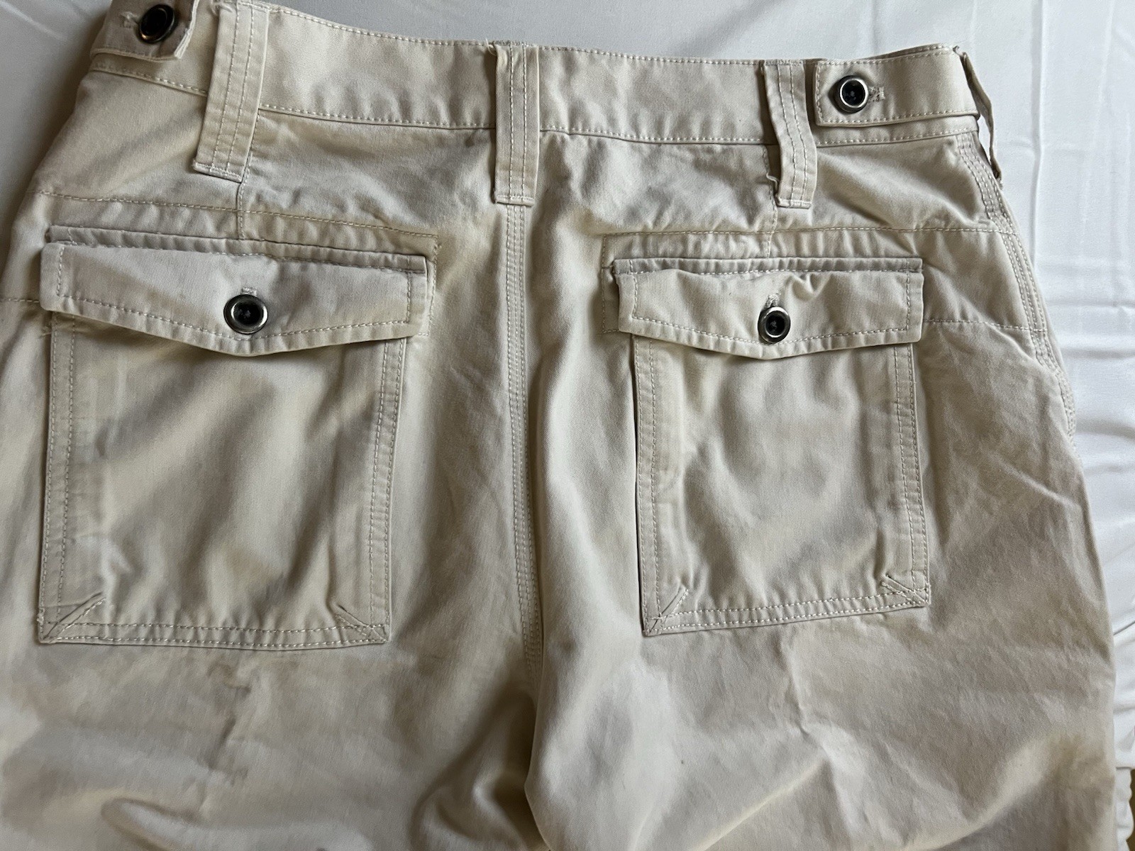 GAP Men’s Cargo Utility Pants Ivory Size 31×32 Straight Tapered Casual Outdoor
