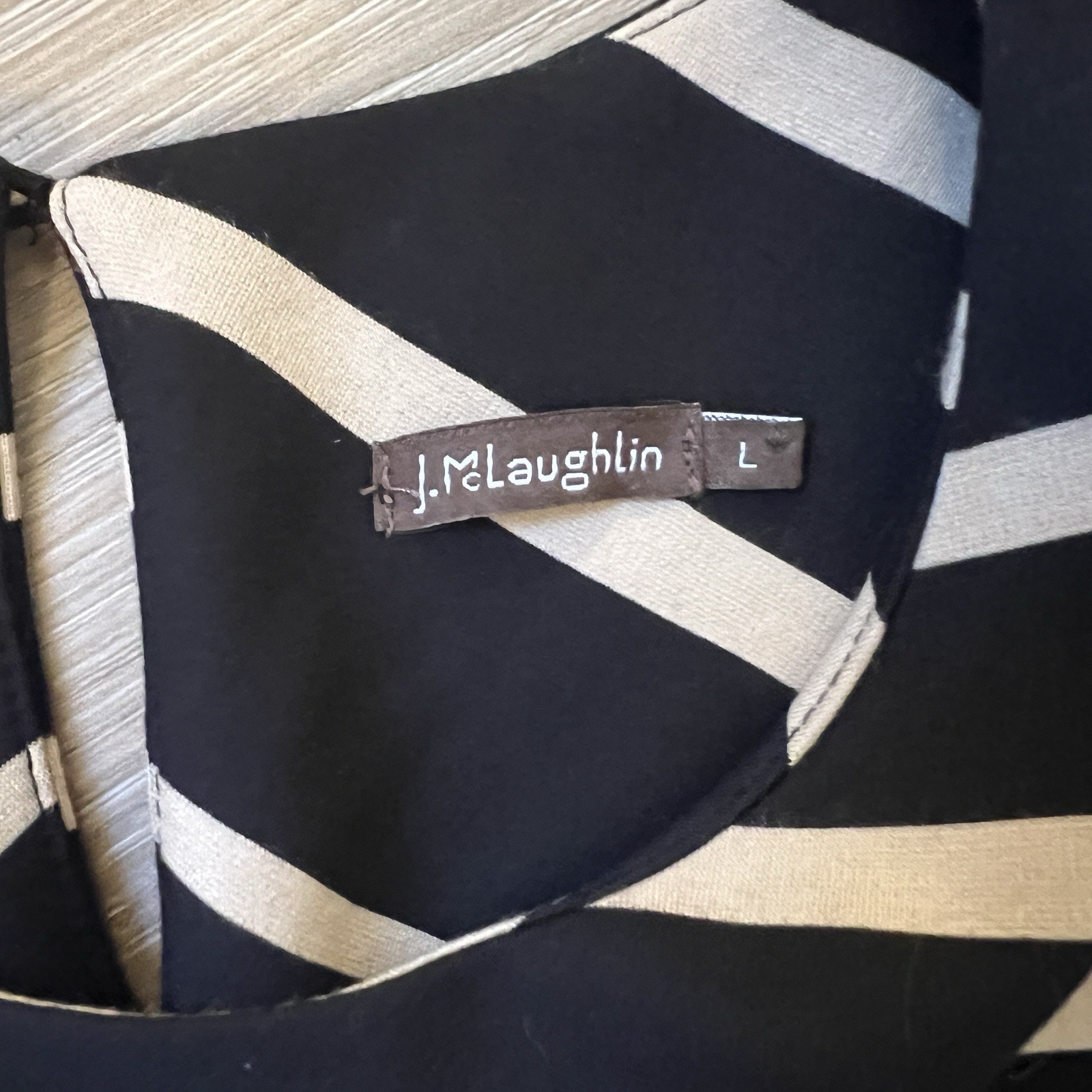 J. McLaughlin L black tan Stretch soft office staple