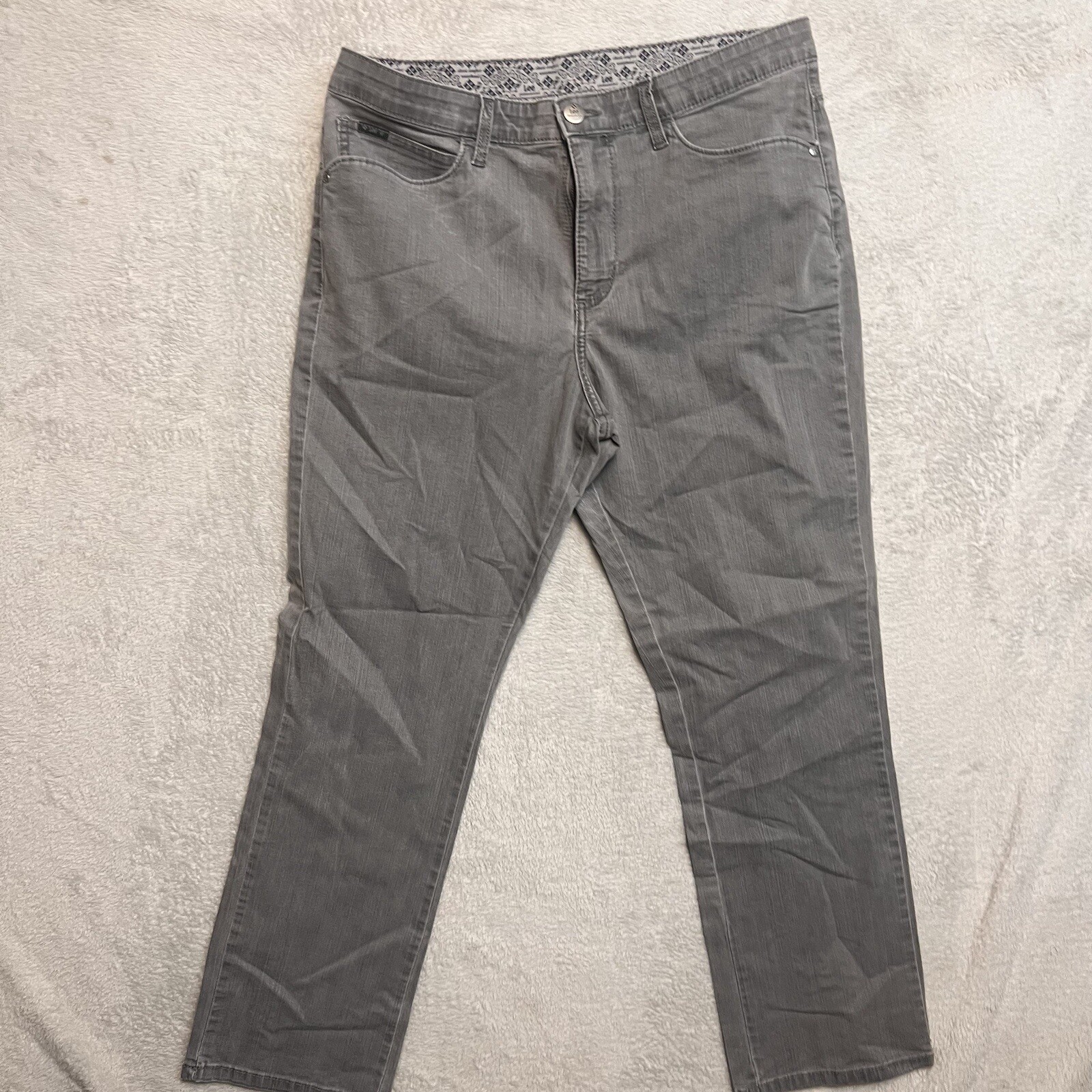 Lee Womens Gray Jeans *SEE PICTURE OF SIZING*