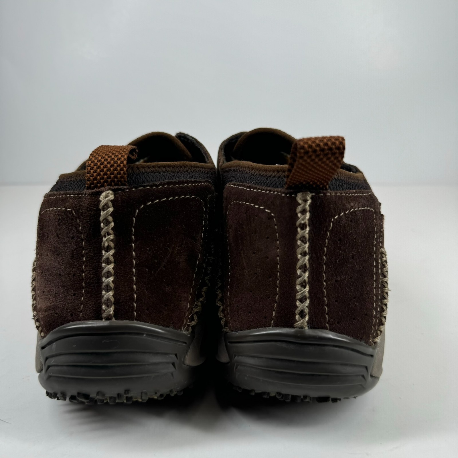 Cushe Baja Chill Men’s US 11 Dark Brown Suede Oxford Loafers Vibram Sole UM00131