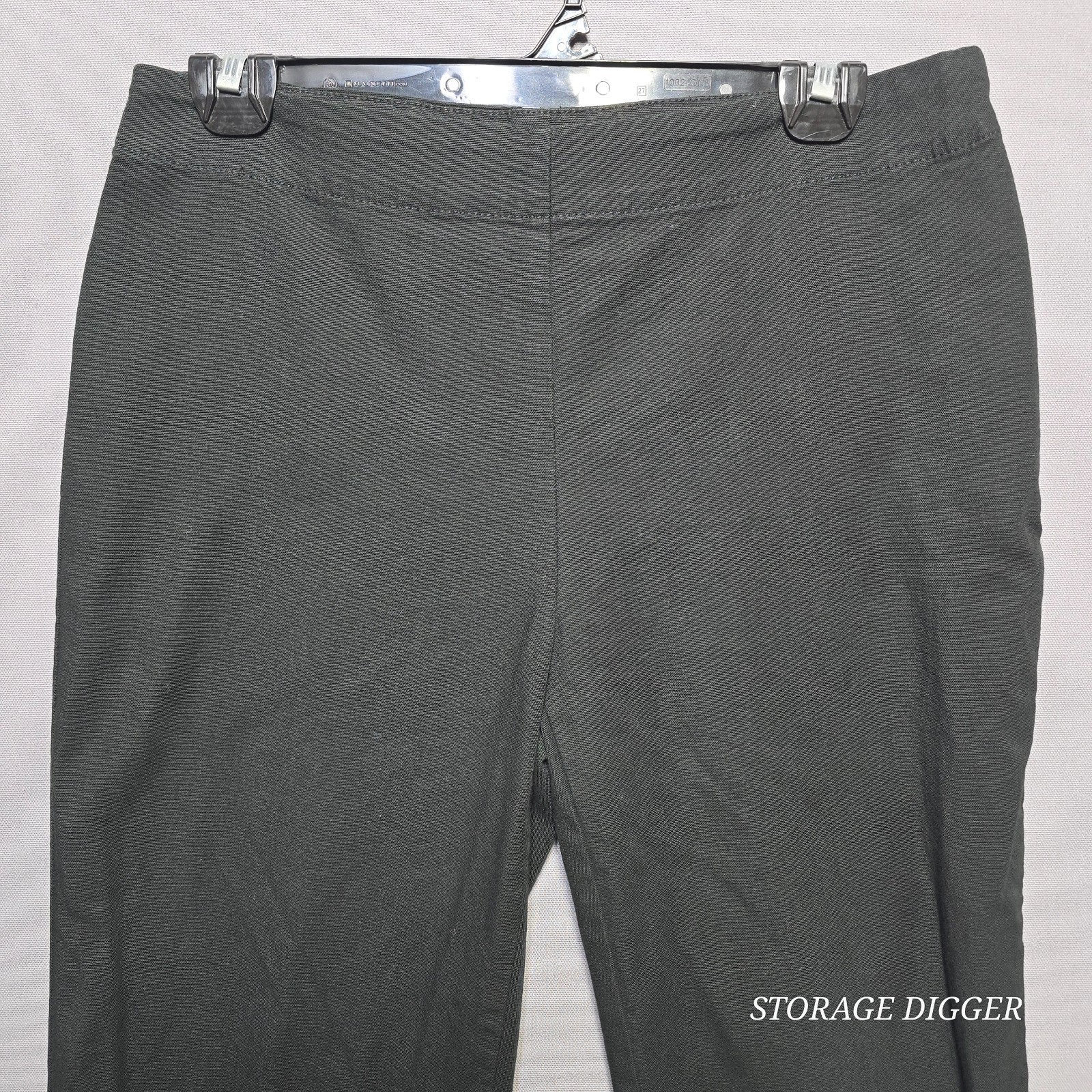Talbots Women’s Black Classic Side Zip Straight Leg Mid Rise Pants Size 6