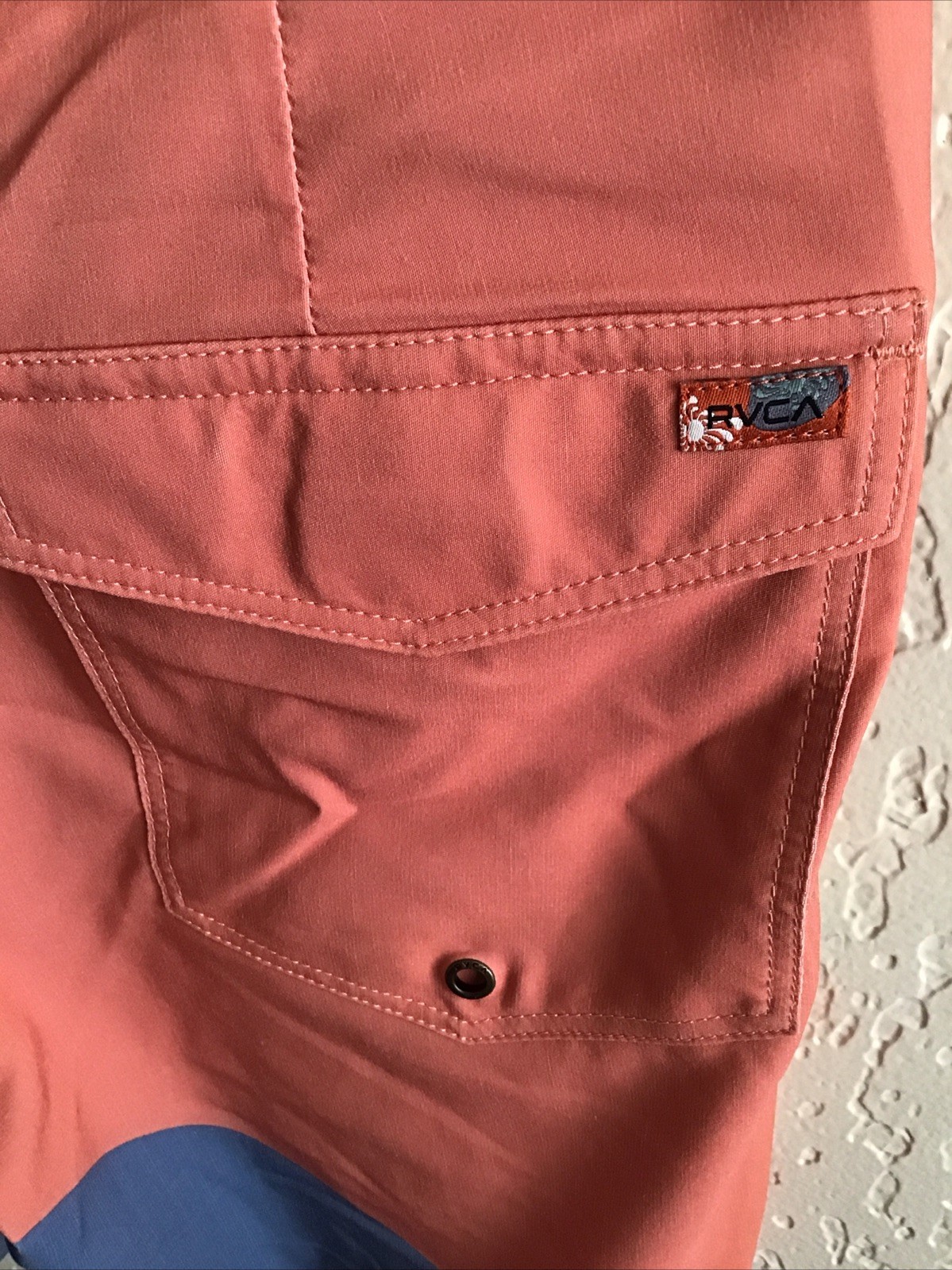 RVCA Size Medium Men’s Board Shorts Swim trunks Orange / Blue New UM