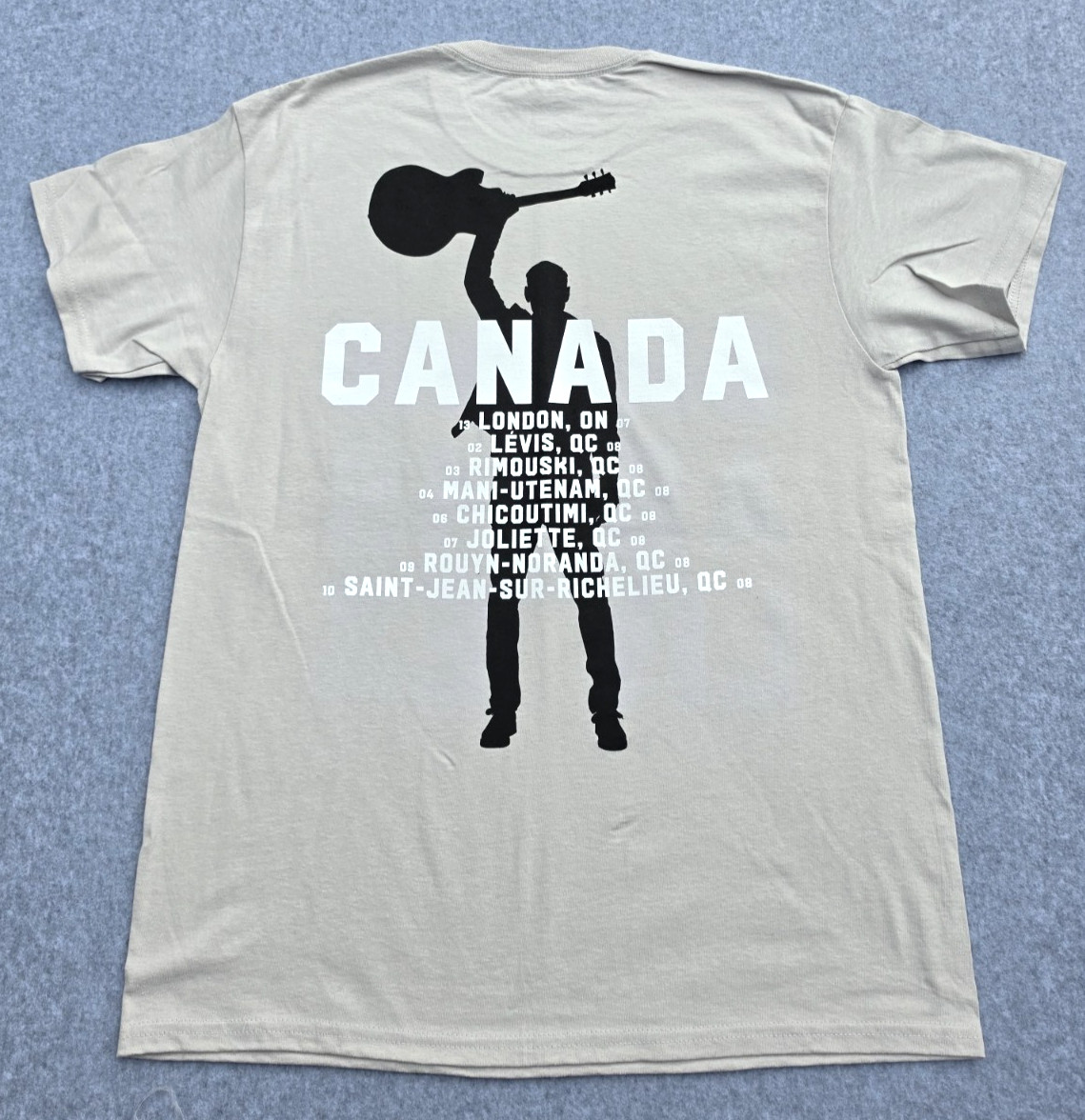 Bryan Adams Live 2024 Tour Of Roses Canada Tour T Shirt Size Medium-Gray