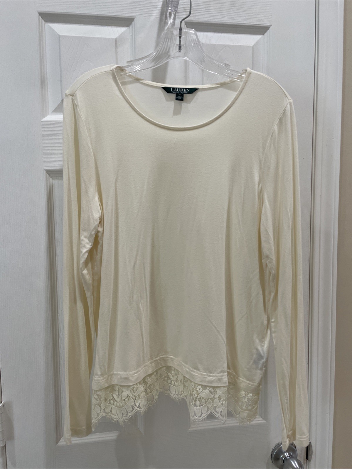 Ralph Lauren Women’s Gorgeous Beautiful Ivory Lace Top Long Sleeve Sz M