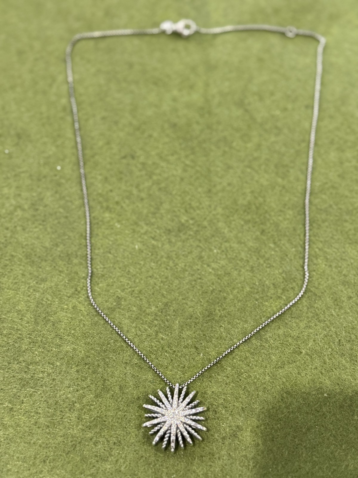 David Yurman 925 Sterling Silver Starburst Pendant Necklace 21″ adjus