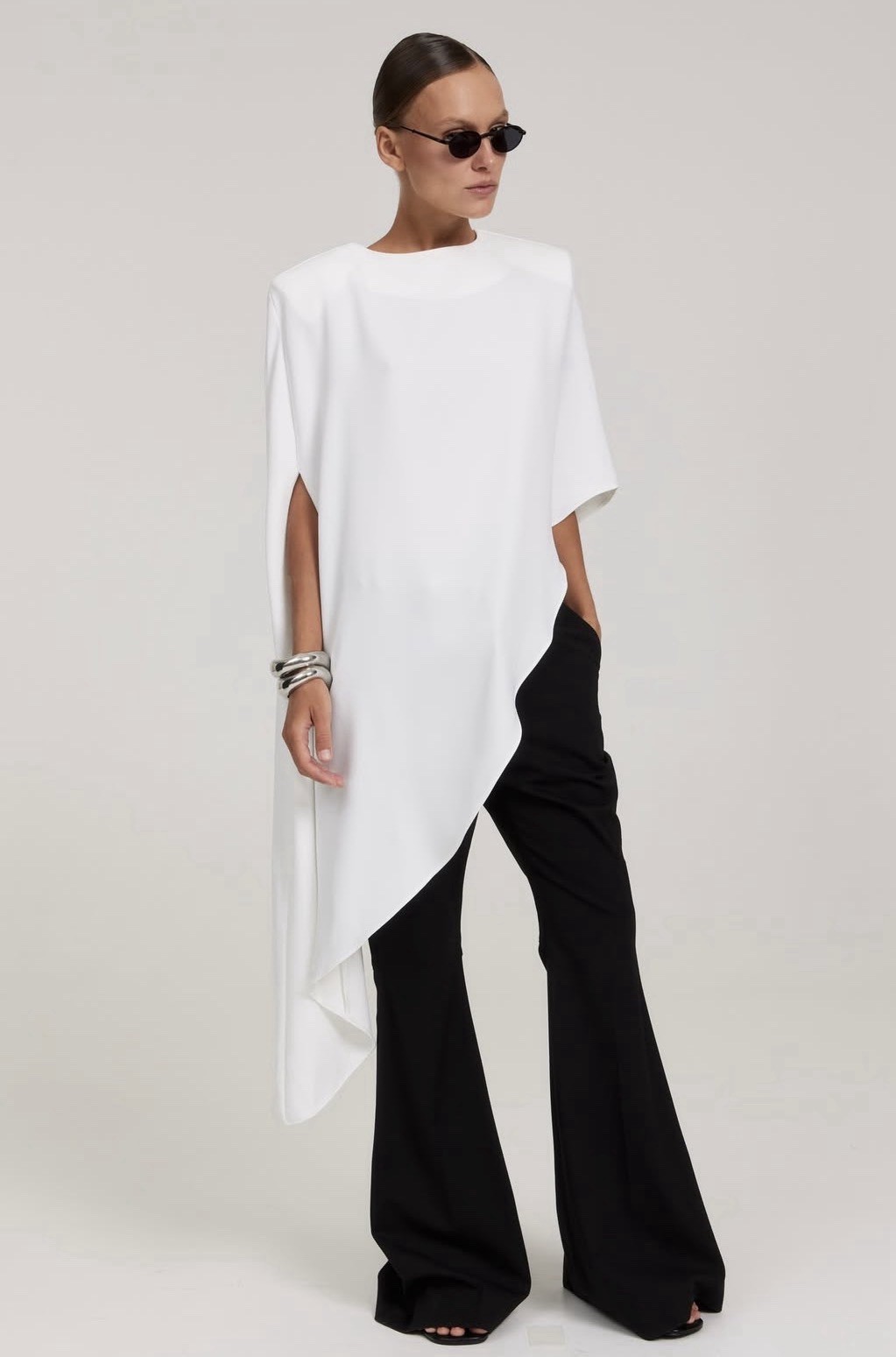 Beige Moss Asymmetrical Cape White Small/Medium NWOT