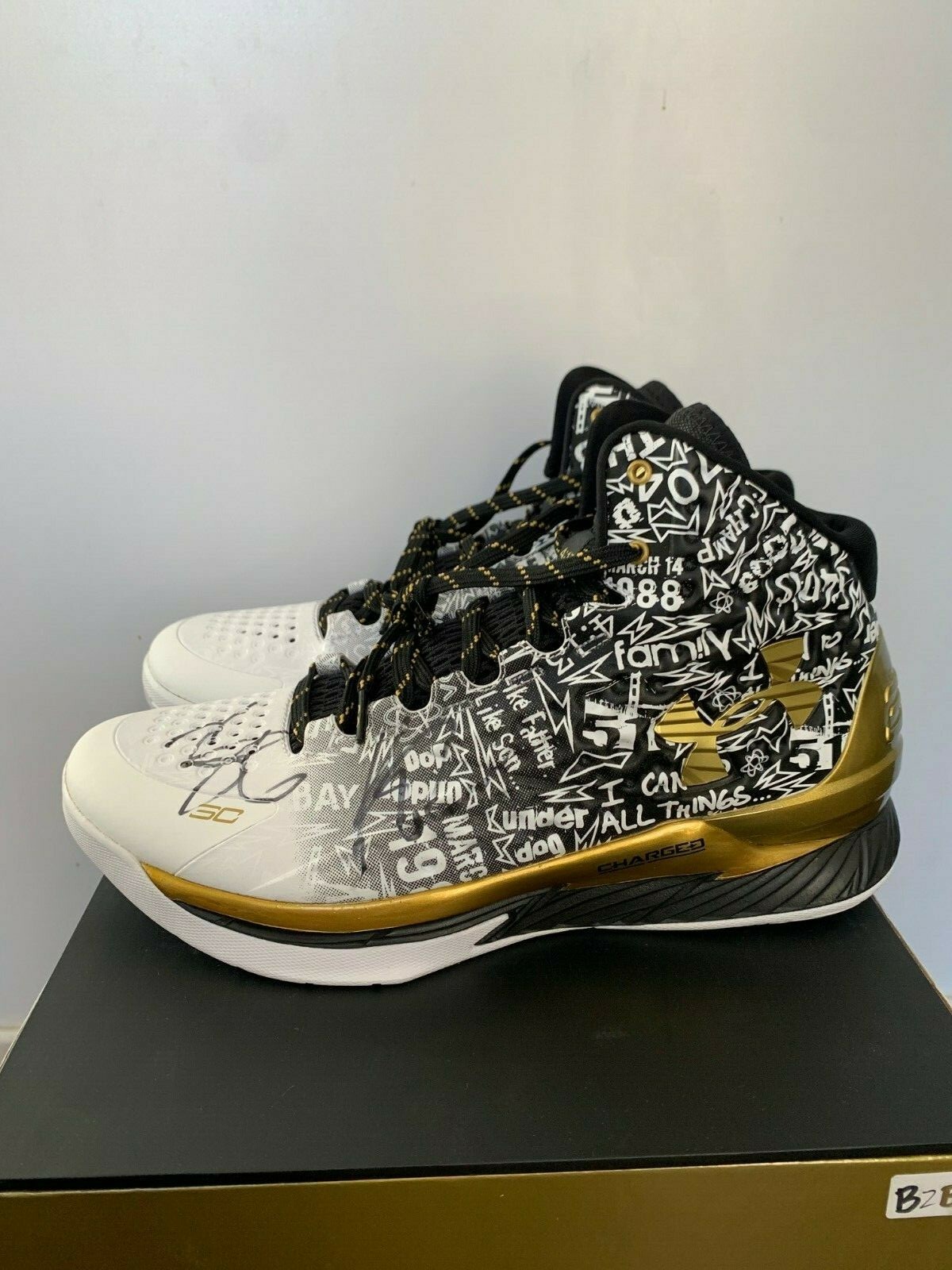 SIGNED Steph Curry B2B MVP Pack Sz 10.5 UA back 2 back