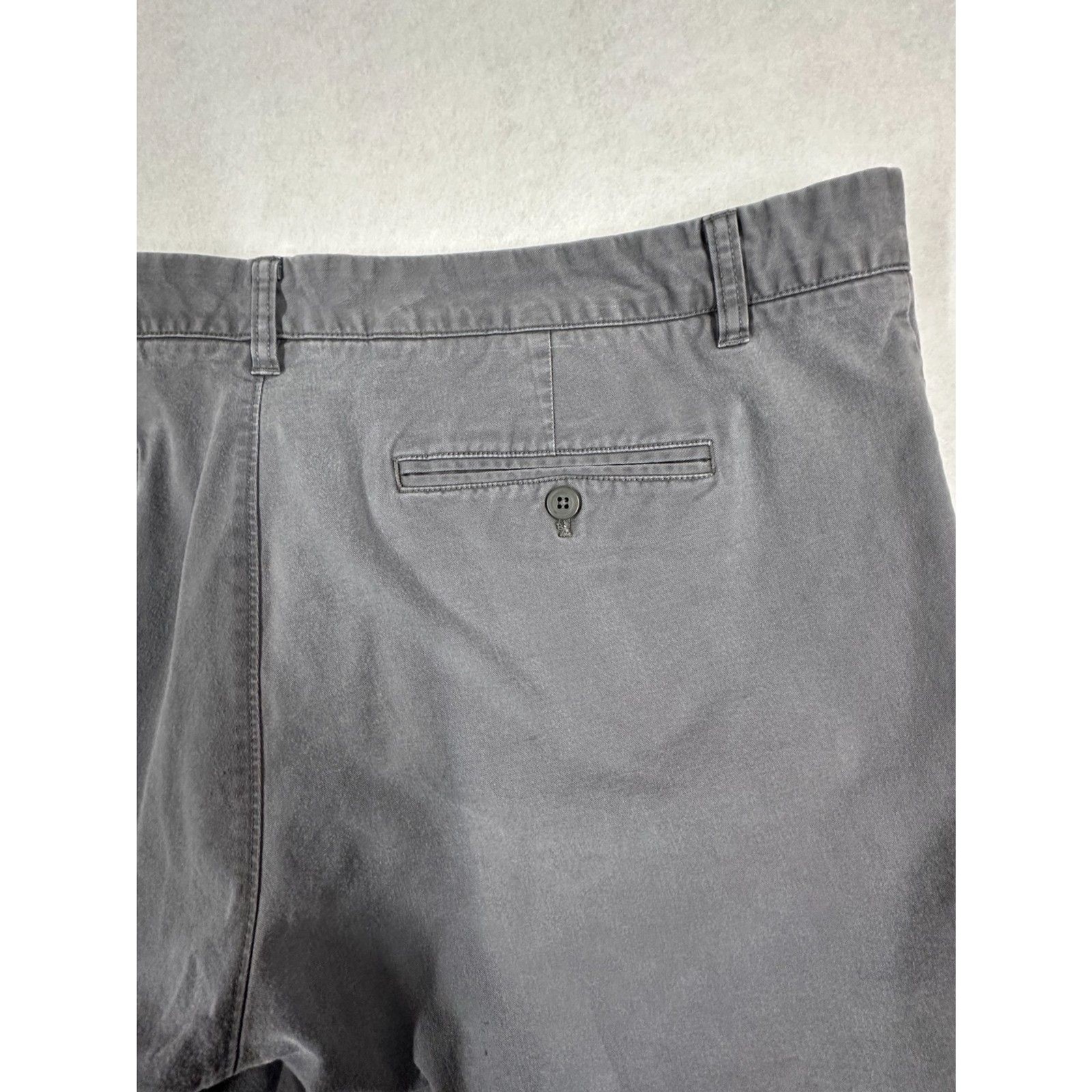 Bonobos, Men’s Shorts Size 40, Gray, 5″ Inseam, see pictures for wear