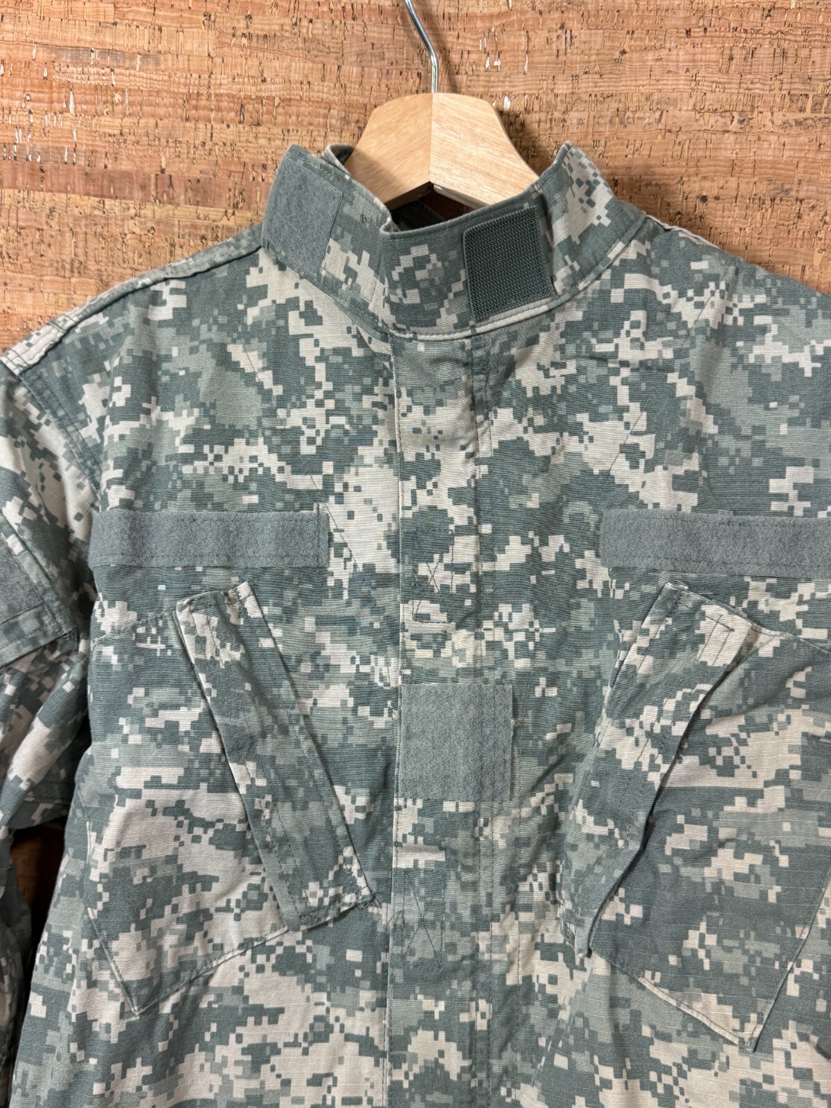 US Army Jacket Mens Small Green Digi Camo Full Zip Military Utility Combat